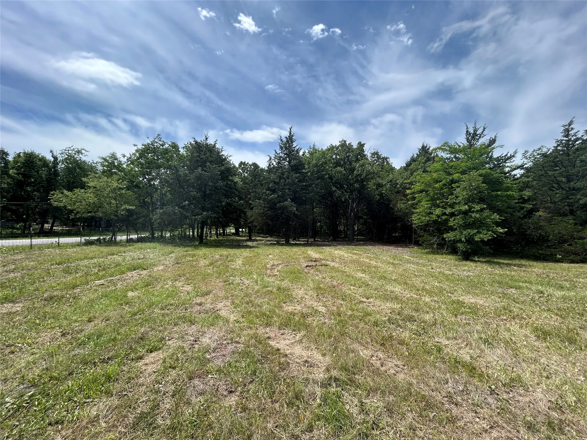 Unimproved Land For Sale in Hunt County , Lot 3 North Shore Road, Quinlan, Texas 75474, 0, 0, Garage spaces, 0 Sqft, built in 0, mls#21349256, Real Estate Agent in Quinlan, Homes For Sale in Hunt county, Homes For Sale in Quinlan, Realtor in Quinlan Texas, Real Estate Brokerage Independent Realty Texas, Luminita Cordes Realtor