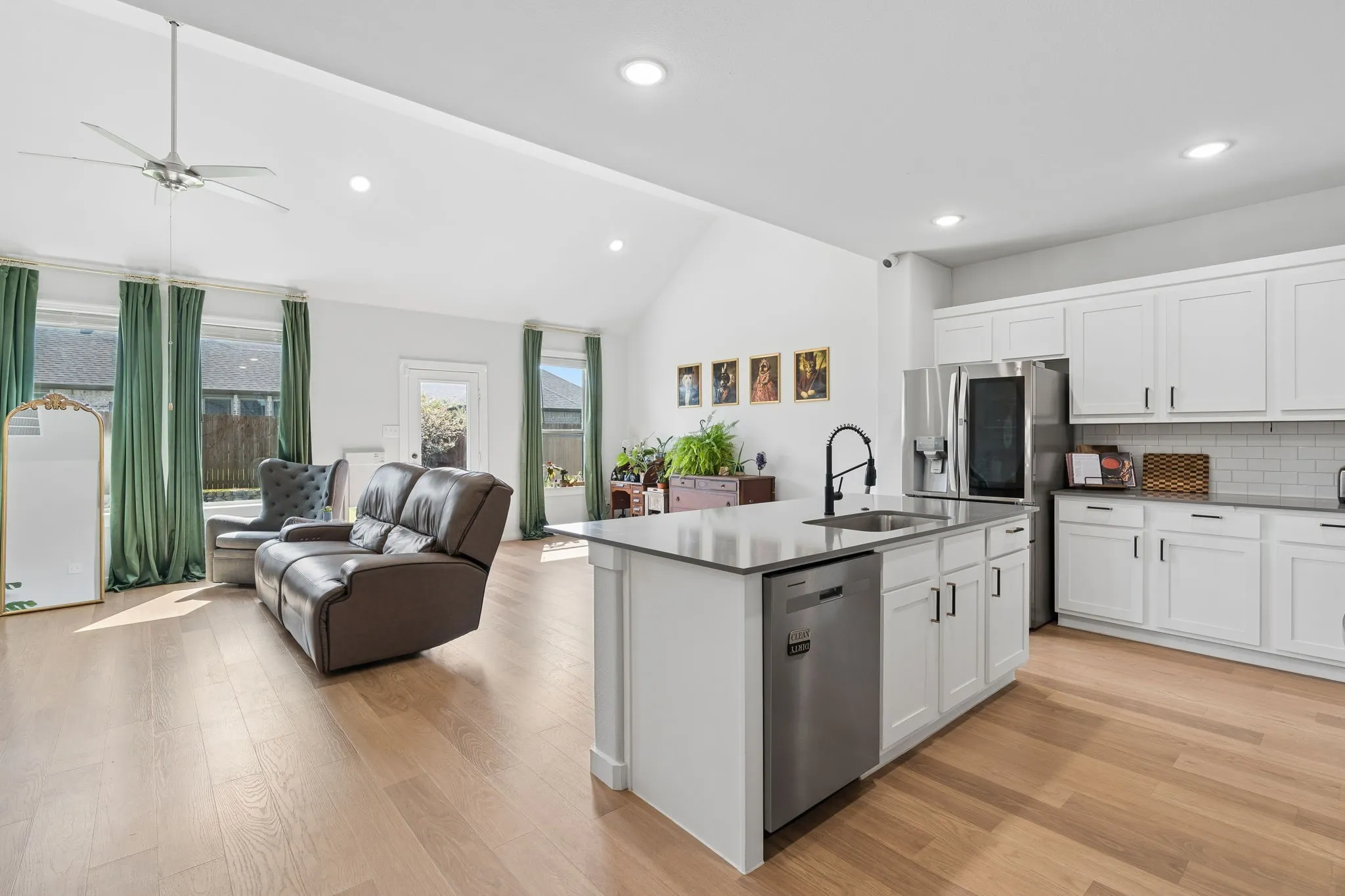 Single Family Residence For Rent in Dallas County , 2123 Pedigree Lane, Seagoville, Texas 75159, 5 Bedroom, 4 Bathroom, 2 Garage spaces, 2,682 Sqft, built in 2024, mls#21350653, Real Estate Agent in Seagoville, Homes For Rent in Dallas county, Homes For Rent in Seagoville, Realtor in Seagoville Texas, Real Estate Brokerage Independent Realty Texas, Luminita Cordes Realtor