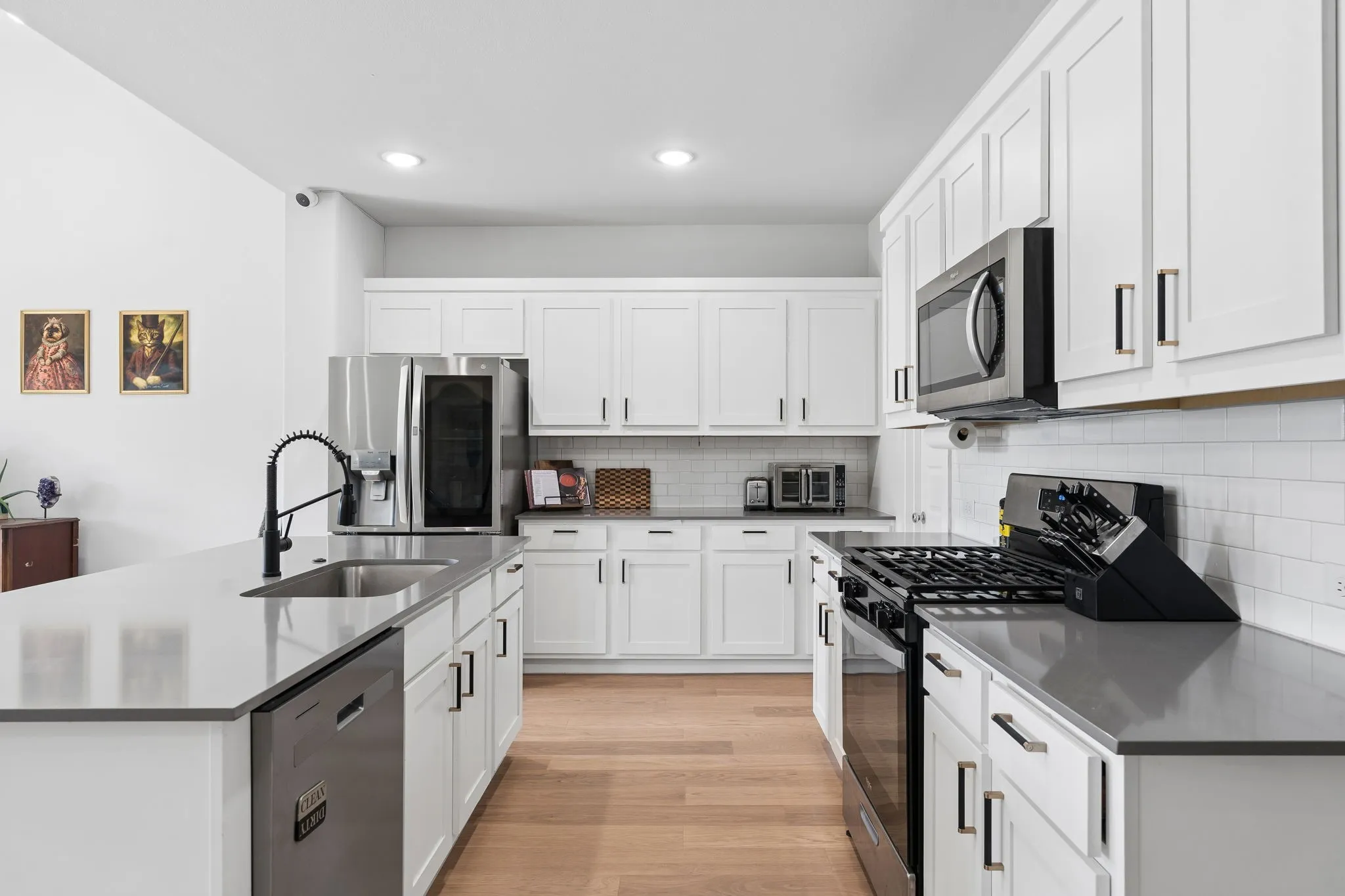 Single Family Residence For Rent in Dallas County , 2123 Pedigree Lane, Seagoville, Texas 75159, 5 Bedroom, 4 Bathroom, 2 Garage spaces, 2,682 Sqft, built in 2024, mls#21350653, Real Estate Agent in Seagoville, Homes For Rent in Dallas county, Homes For Rent in Seagoville, Realtor in Seagoville Texas, Real Estate Brokerage Independent Realty Texas, Luminita Cordes Realtor