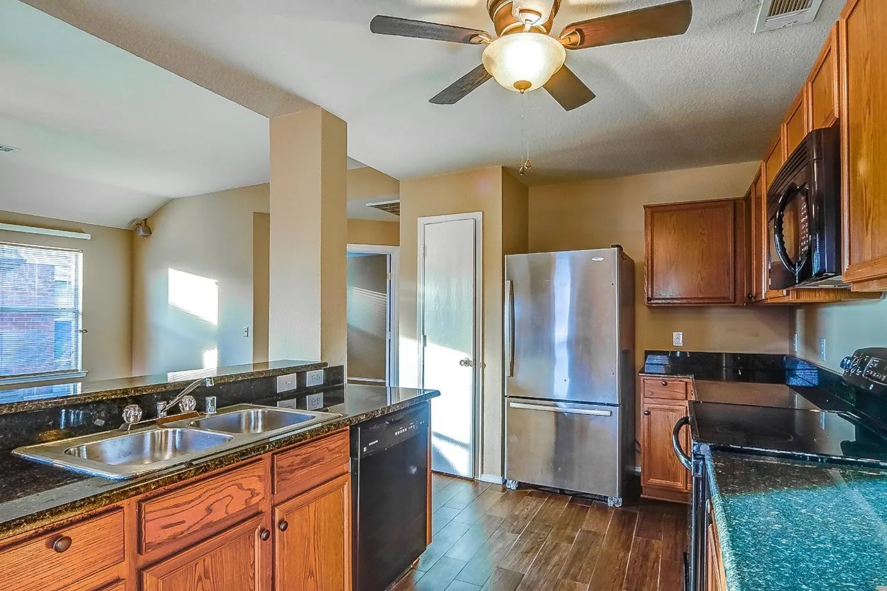 Single Family Residence For Rent in Denton County , 8912 Wagon Trail, Cross Roads, Texas 76227, 4 Bedroom, 2 Bathroom, 2 Garage spaces, 1,560 Sqft, built in 2004, mls#21350655, Real Estate Agent in Cross Roads, Homes For Rent in Denton county, Homes For Rent in Cross Roads, Realtor in Cross Roads Texas, Real Estate Brokerage Independent Realty Texas, Luminita Cordes Realtor
