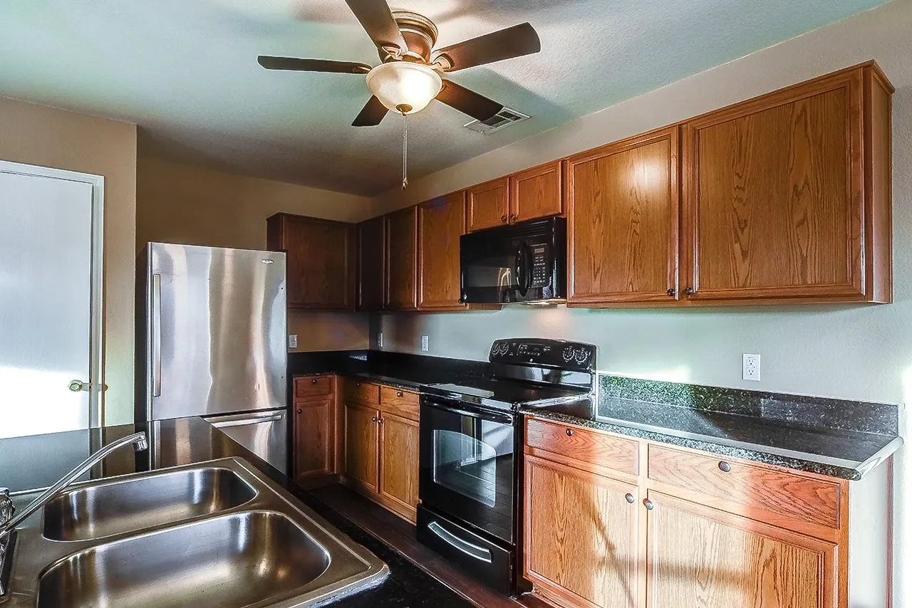 Single Family Residence For Rent in Denton County , 8912 Wagon Trail, Cross Roads, Texas 76227, 4 Bedroom, 2 Bathroom, 2 Garage spaces, 1,560 Sqft, built in 2004, mls#21350655, Real Estate Agent in Cross Roads, Homes For Rent in Denton county, Homes For Rent in Cross Roads, Realtor in Cross Roads Texas, Real Estate Brokerage Independent Realty Texas, Luminita Cordes Realtor