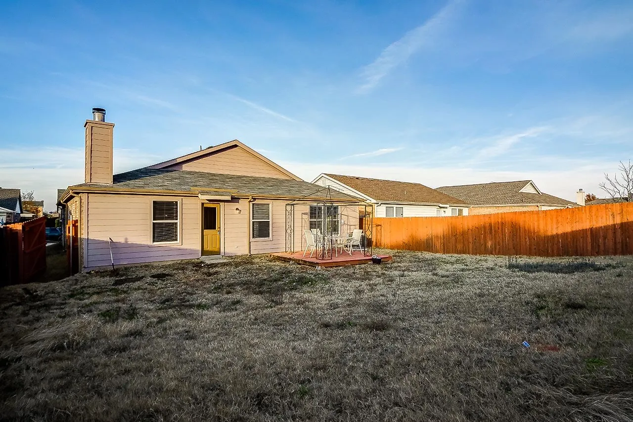 Single Family Residence For Rent in Denton County , 8912 Wagon Trail, Cross Roads, Texas 76227, 4 Bedroom, 2 Bathroom, 2 Garage spaces, 1,560 Sqft, built in 2004, mls#21350655, Real Estate Agent in Cross Roads, Homes For Rent in Denton county, Homes For Rent in Cross Roads, Realtor in Cross Roads Texas, Real Estate Brokerage Independent Realty Texas, Luminita Cordes Realtor