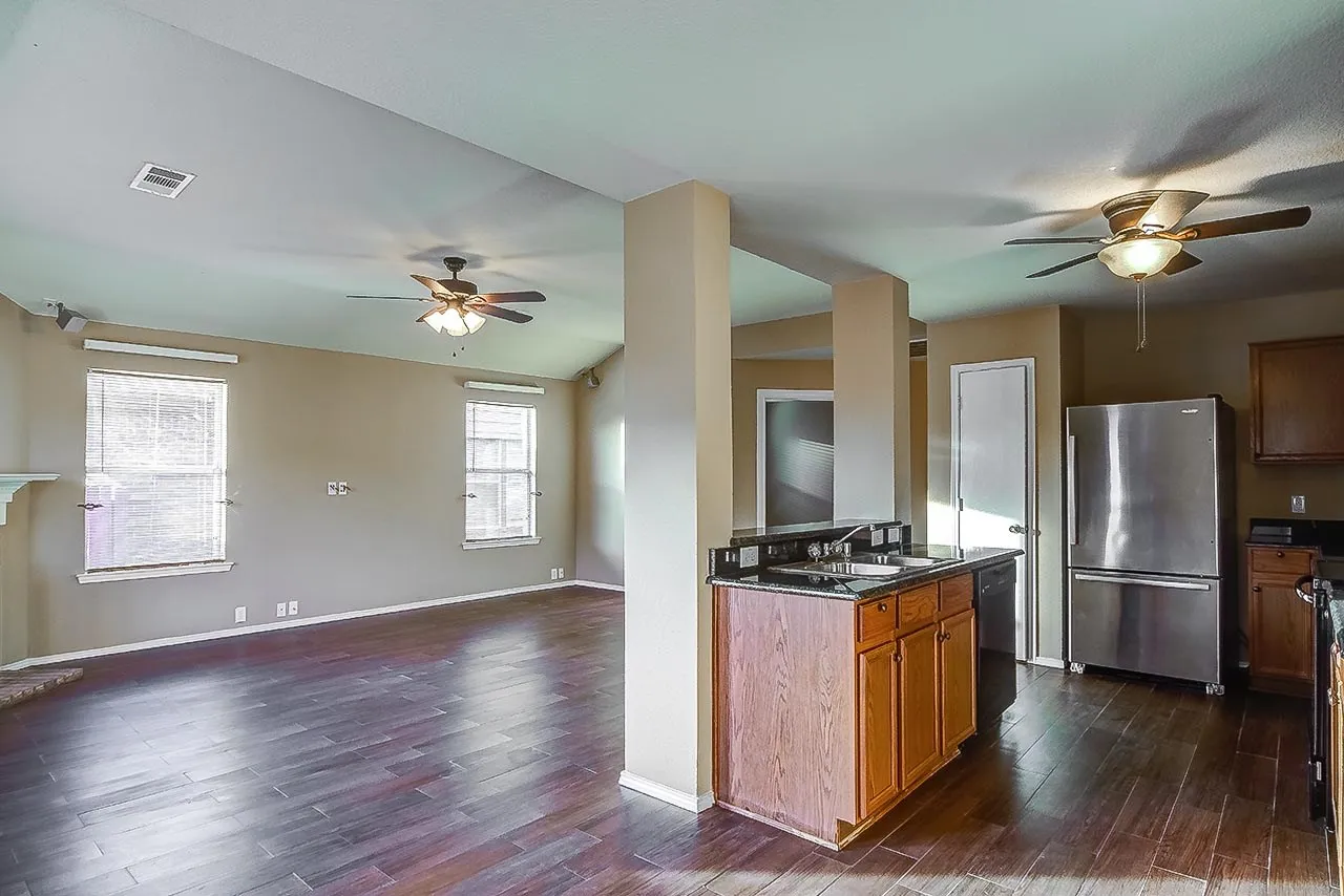 Single Family Residence For Rent in Denton County , 8912 Wagon Trail, Cross Roads, Texas 76227, 4 Bedroom, 2 Bathroom, 2 Garage spaces, 1,560 Sqft, built in 2004, mls#21350655, Real Estate Agent in Cross Roads, Homes For Rent in Denton county, Homes For Rent in Cross Roads, Realtor in Cross Roads Texas, Real Estate Brokerage Independent Realty Texas, Luminita Cordes Realtor