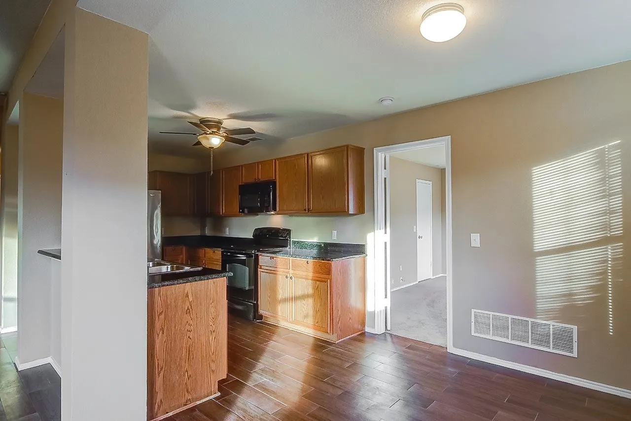 Single Family Residence For Rent in Denton County , 8912 Wagon Trail, Cross Roads, Texas 76227, 4 Bedroom, 2 Bathroom, 2 Garage spaces, 1,560 Sqft, built in 2004, mls#21350655, Real Estate Agent in Cross Roads, Homes For Rent in Denton county, Homes For Rent in Cross Roads, Realtor in Cross Roads Texas, Real Estate Brokerage Independent Realty Texas, Luminita Cordes Realtor