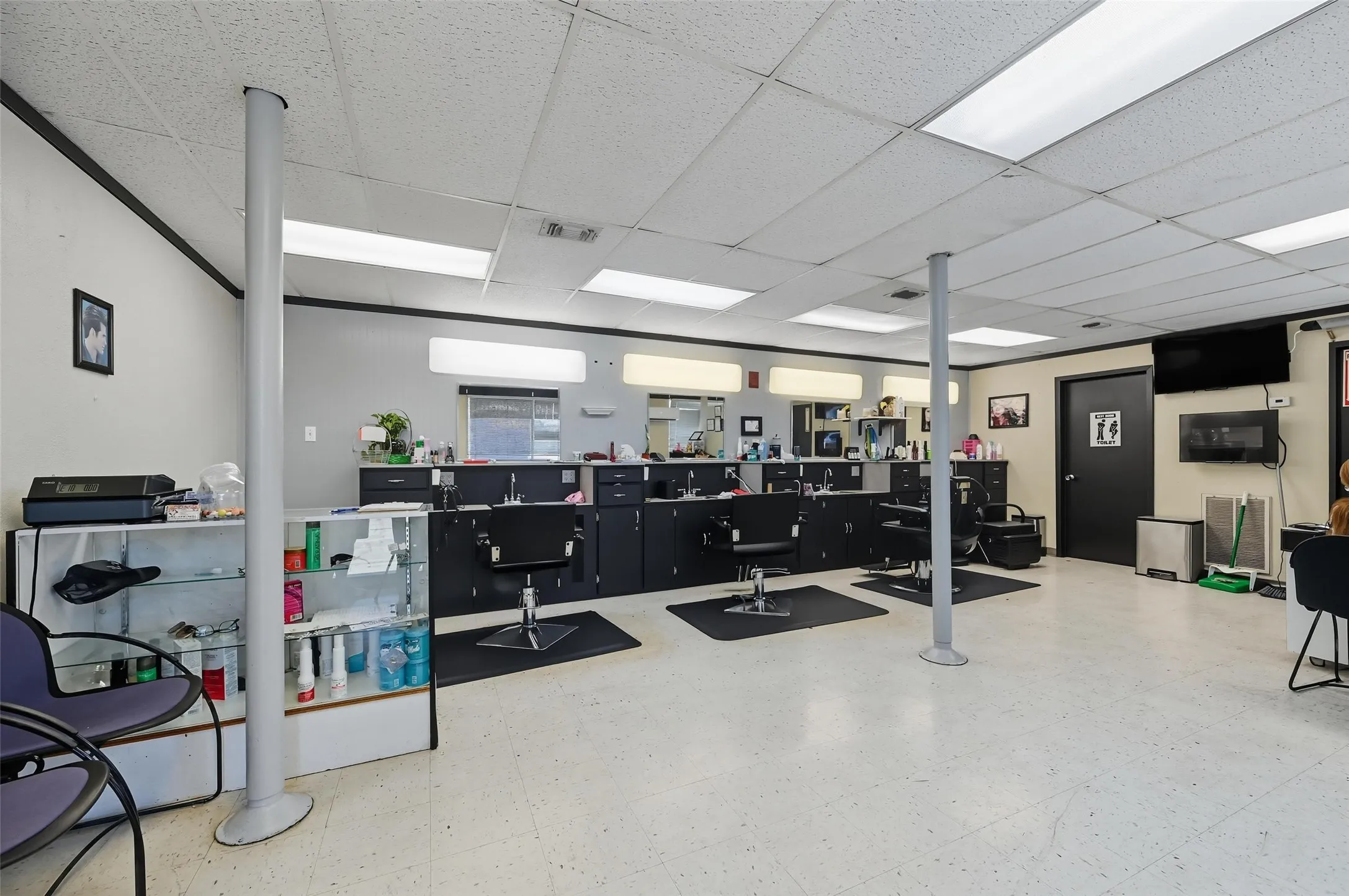 Office For Sale in Tarrant County , 4110 Haltom Road, Haltom City, Texas 76117, 0, 0, Garage spaces, 0 Sqft, built in 1960, mls#21350016, Real Estate Agent in Haltom City, Homes For Sale in Tarrant county, Homes For Sale in Haltom City, Realtor in Haltom City Texas, Real Estate Brokerage Independent Realty Texas, Luminita Cordes Realtor