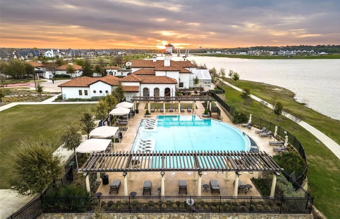 Amenities and lake view