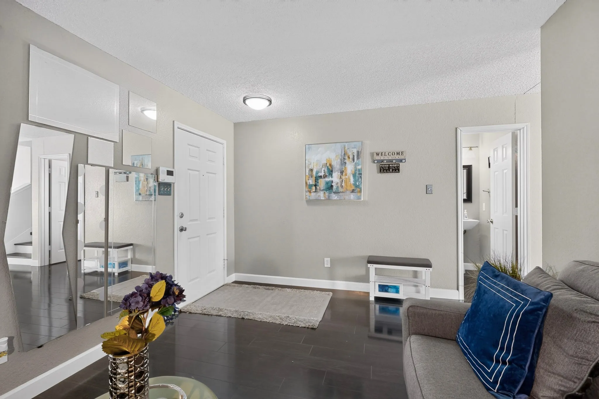 Single Family Residence For Sale in Dallas County , 5403 Maverick Drive, Grand Prairie, Texas 75052, 3 Bedroom, 3 Bathroom, 2 Garage spaces, 2,383 Sqft, built in 2004, mls#21347579, Real Estate Agent in Grand Prairie, Homes For Sale in Dallas county, Homes For Sale in Grand Prairie, Realtor in Grand Prairie Texas, Real Estate Brokerage Independent Realty Texas, Luminita Cordes Realtor