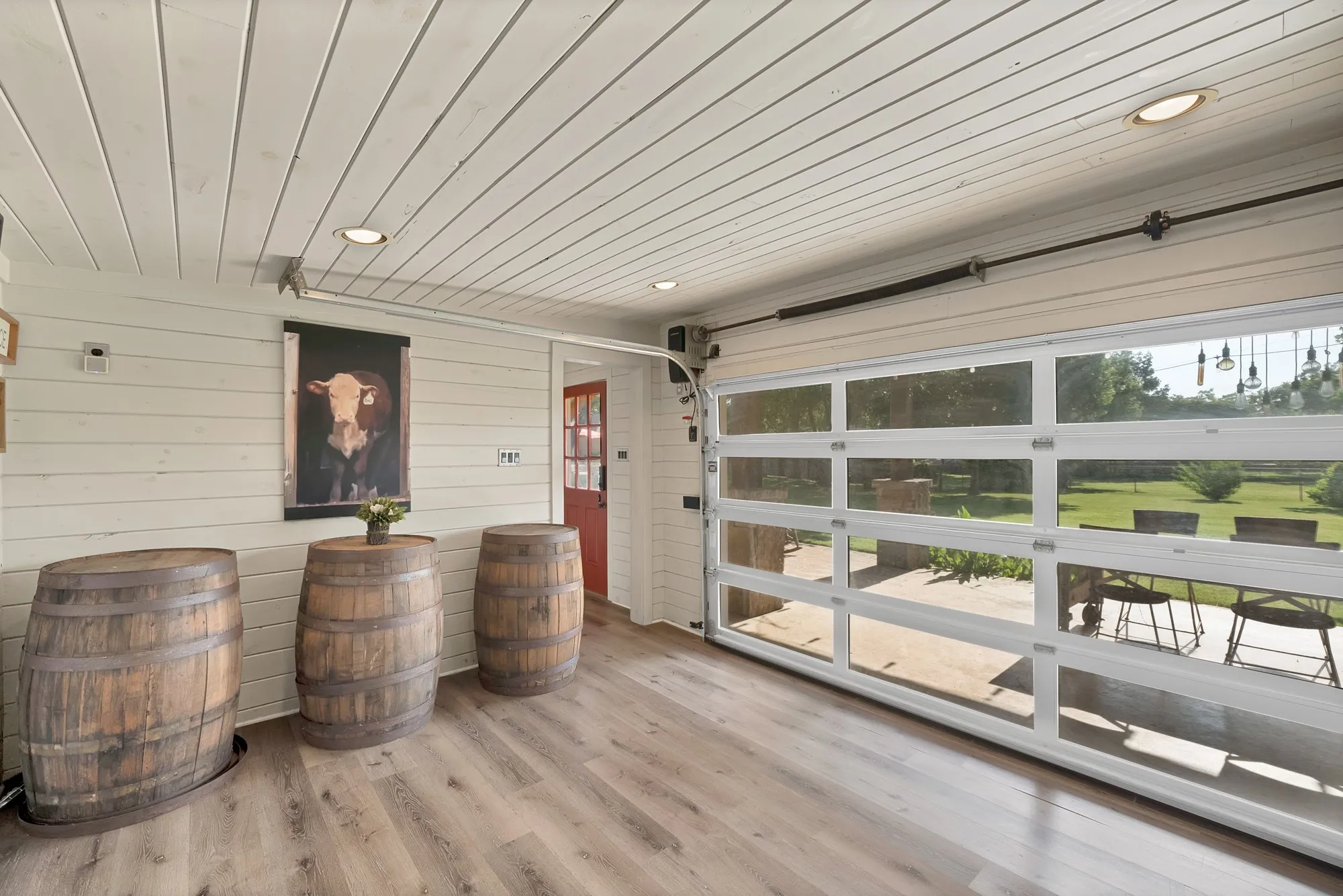 Single Family Residence For Sale in Tarrant County , 165 E Dove Road, Southlake, Texas 76092, 4 Bedroom, 3 Bathroom, 3 Garage spaces, 2,615 Sqft, built in 1993, mls#21350090, Real Estate Agent in Southlake, Homes For Sale in Tarrant county, Homes For Sale in Southlake, Realtor in Southlake Texas, Real Estate Brokerage Independent Realty Texas, Luminita Cordes Realtor