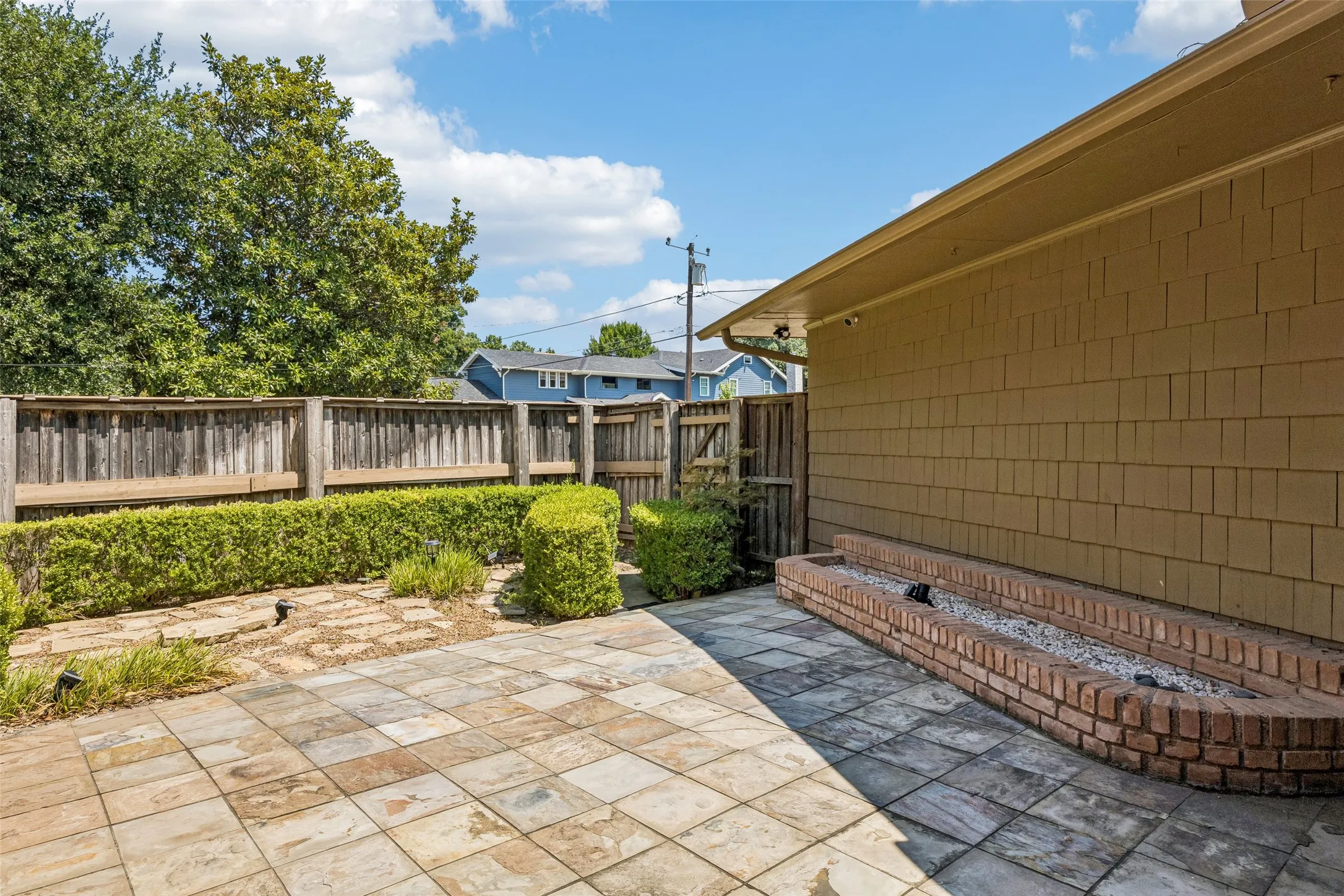 Single Family Residence For Rent in Dallas County , 3566 Princess Lane, Dallas, Texas 75229, 3 Bedroom, 2 Bathroom, 2 Garage spaces, 1,859 Sqft, built in 1956, mls#21350477, Real Estate Agent in Dallas, Homes For Rent in Dallas county, Homes For Rent in Dallas, Realtor in Dallas Texas, Real Estate Brokerage Independent Realty Texas, Luminita Cordes Realtor