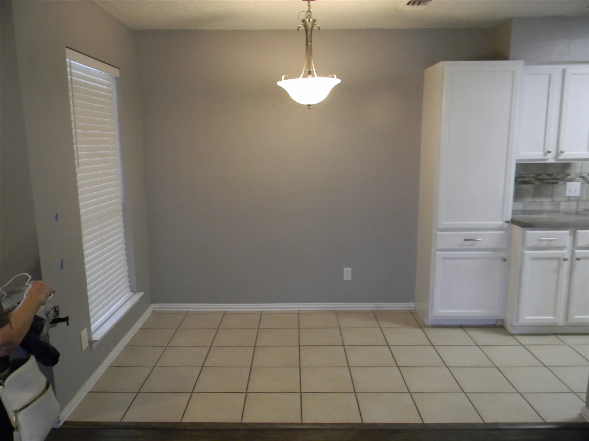 Duplex For Rent in Tarrant County , 7024 Crosstimbers Lane, North Richland Hills, Texas 76182, 2 Bedroom, 2 Bathroom, Garage spaces, 1,008 Sqft, built in 1983, mls#21350670, Real Estate Agent in North Richland Hills, Homes For Rent in Tarrant county, Homes For Rent in North Richland Hills, Realtor in North Richland Hills Texas, Real Estate Brokerage Independent Realty Texas, Luminita Cordes Realtor