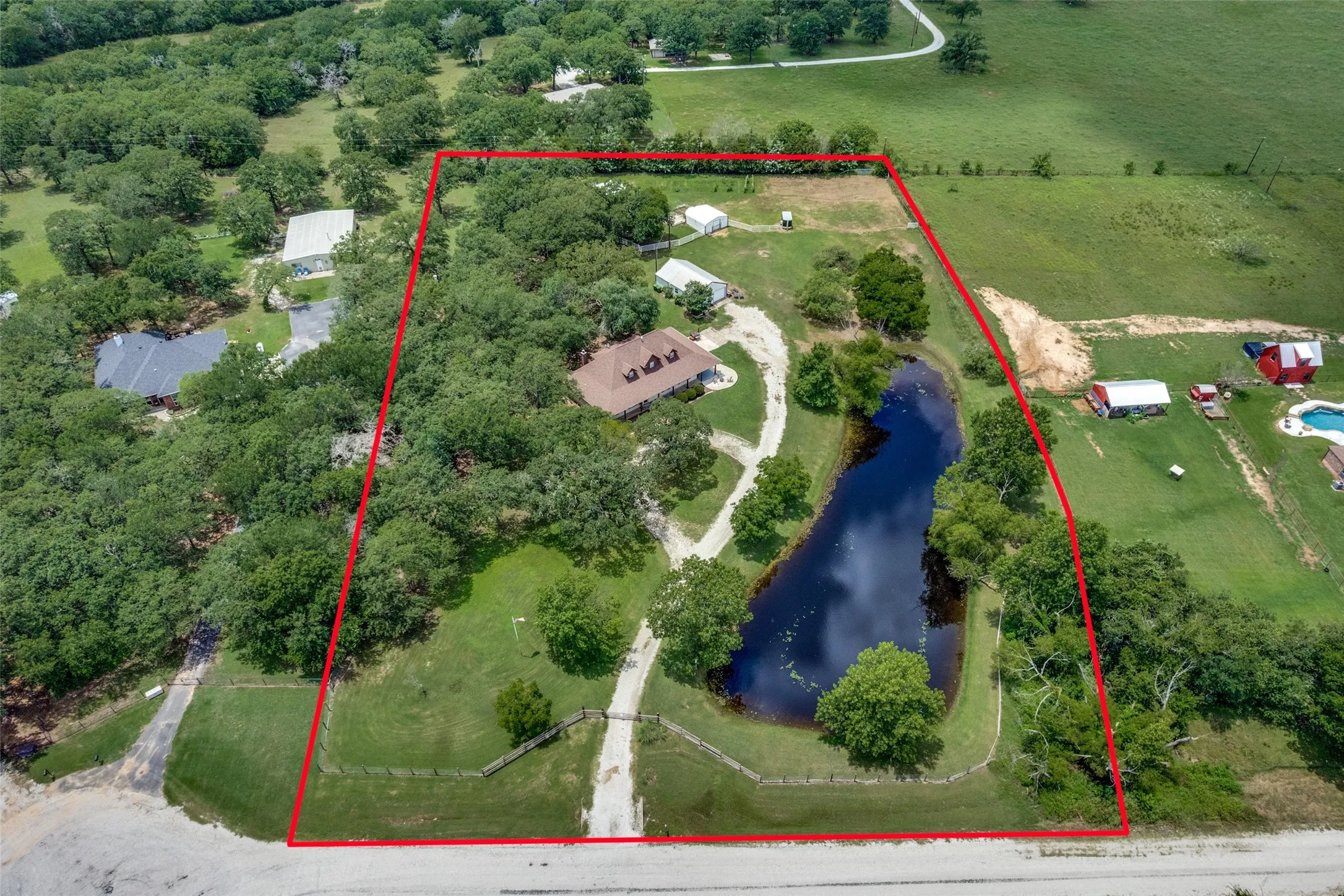 Single Family Residence For Sale in Wise County , 412 Paradise Canyon Circle, Paradise, Texas 76073, 5 Bedroom, 3 Bathroom, 2 Garage spaces, 2,528 Sqft, built in 1999, mls#21350672, Real Estate Agent in Paradise, Homes For Sale in Wise county, Homes For Sale in Paradise, Realtor in Paradise Texas, Real Estate Brokerage Independent Realty Texas, Luminita Cordes Realtor