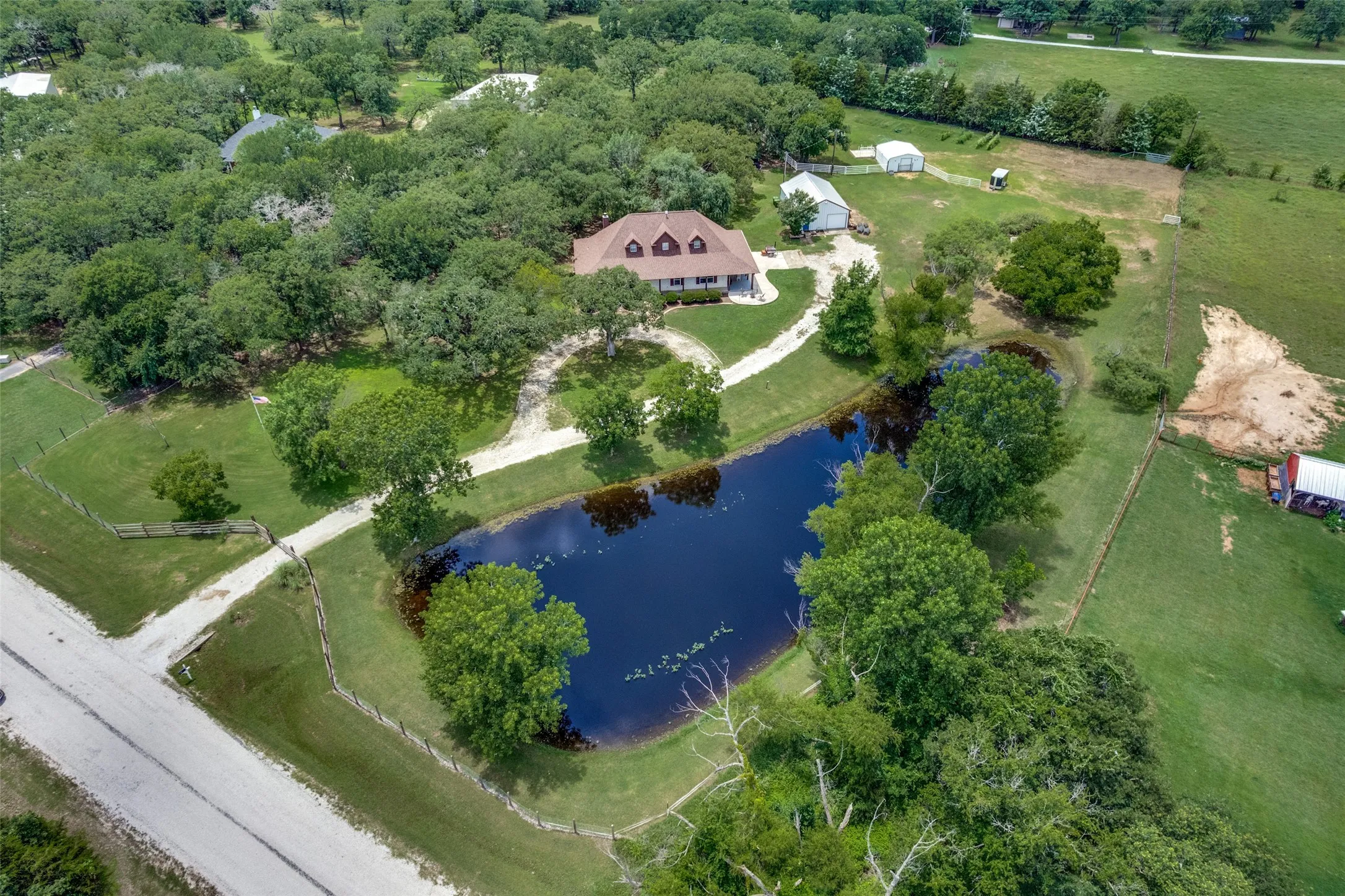 Single Family Residence For Sale in Wise County , 412 Paradise Canyon Circle, Paradise, Texas 76073, 5 Bedroom, 3 Bathroom, 2 Garage spaces, 2,528 Sqft, built in 1999, mls#21350672, Real Estate Agent in Paradise, Homes For Sale in Wise county, Homes For Sale in Paradise, Realtor in Paradise Texas, Real Estate Brokerage Independent Realty Texas, Luminita Cordes Realtor