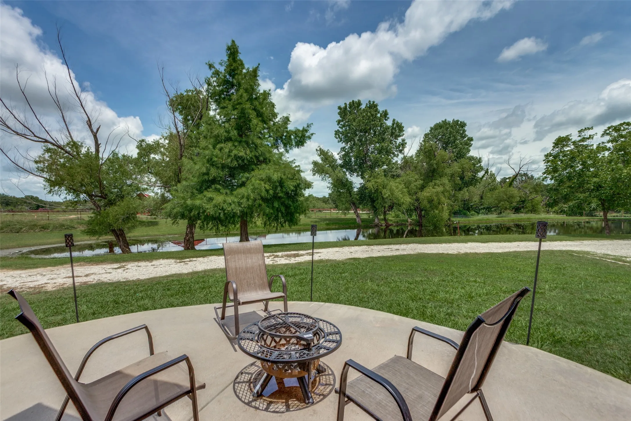Single Family Residence For Sale in Wise County , 412 Paradise Canyon Circle, Paradise, Texas 76073, 5 Bedroom, 3 Bathroom, 2 Garage spaces, 2,528 Sqft, built in 1999, mls#21350672, Real Estate Agent in Paradise, Homes For Sale in Wise county, Homes For Sale in Paradise, Realtor in Paradise Texas, Real Estate Brokerage Independent Realty Texas, Luminita Cordes Realtor
