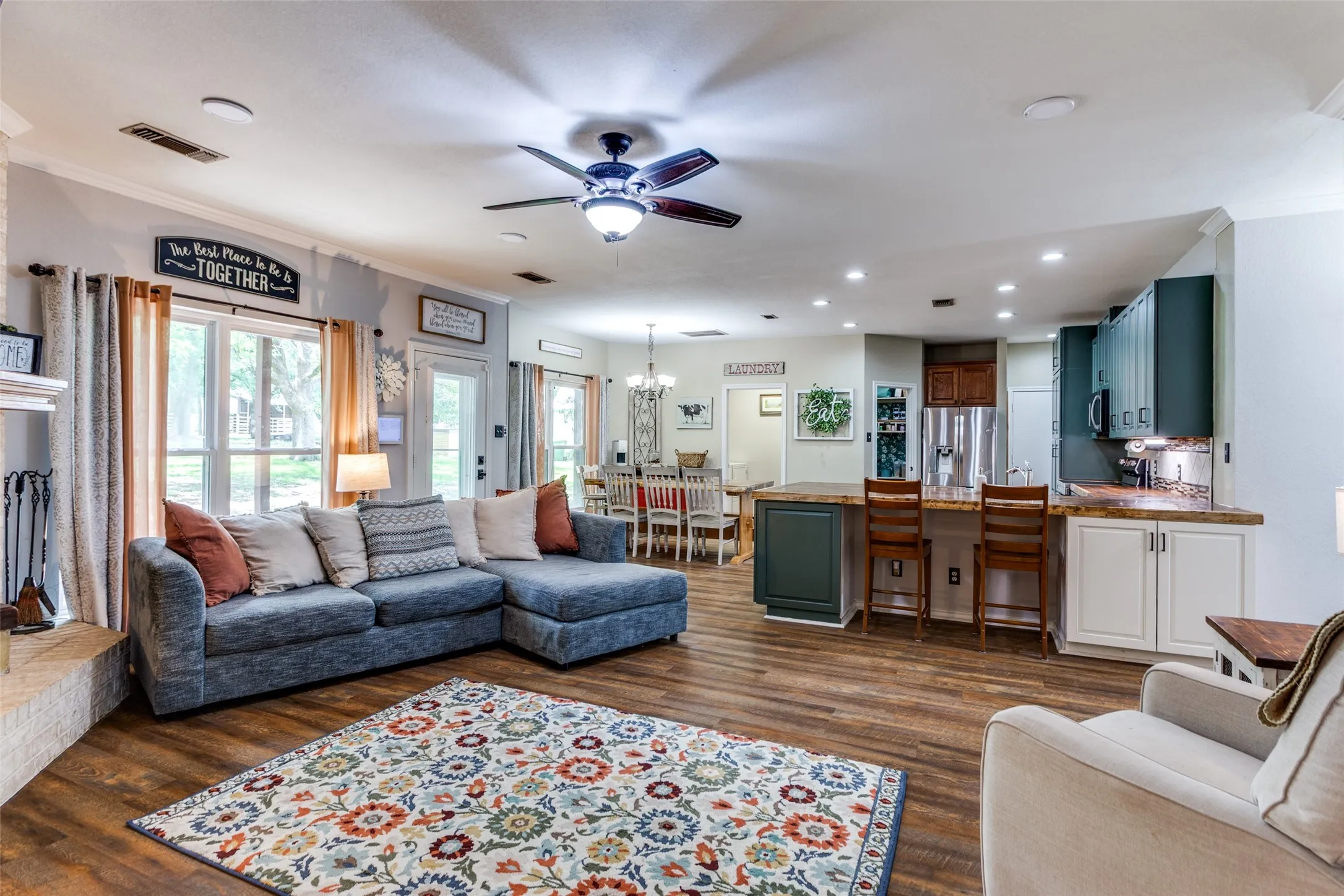 Single Family Residence For Sale in Wise County , 412 Paradise Canyon Circle, Paradise, Texas 76073, 5 Bedroom, 3 Bathroom, 2 Garage spaces, 2,528 Sqft, built in 1999, mls#21350672, Real Estate Agent in Paradise, Homes For Sale in Wise county, Homes For Sale in Paradise, Realtor in Paradise Texas, Real Estate Brokerage Independent Realty Texas, Luminita Cordes Realtor