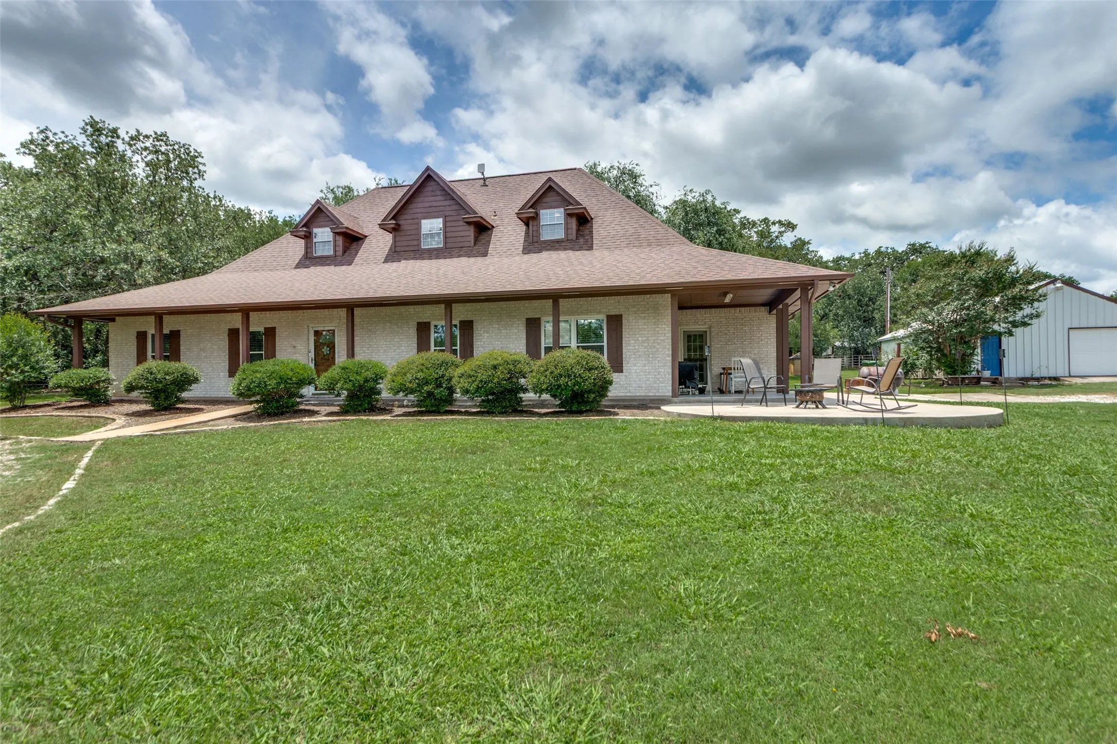 Single Family Residence For Sale in Wise County , 412 Paradise Canyon Circle, Paradise, Texas 76073, 5 Bedroom, 3 Bathroom, 2 Garage spaces, 2,528 Sqft, built in 1999, mls#21350672, Real Estate Agent in Paradise, Homes For Sale in Wise county, Homes For Sale in Paradise, Realtor in Paradise Texas, Real Estate Brokerage Independent Realty Texas, Luminita Cordes Realtor