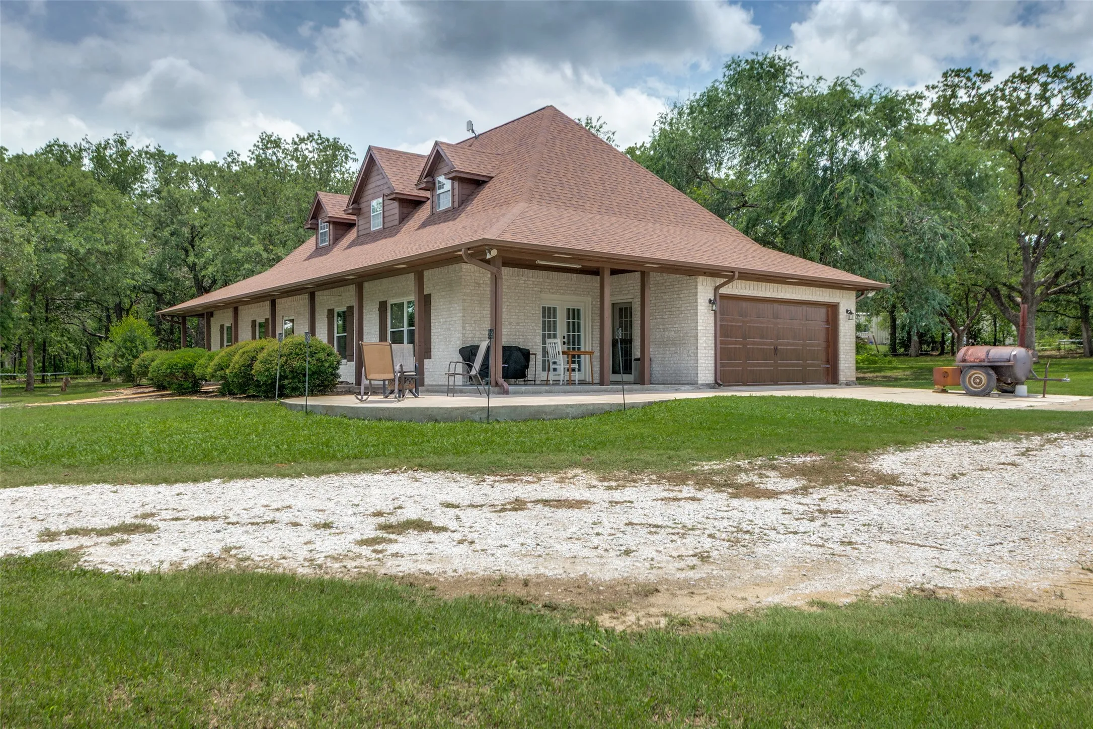Single Family Residence For Sale in Wise County , 412 Paradise Canyon Circle, Paradise, Texas 76073, 5 Bedroom, 3 Bathroom, 2 Garage spaces, 2,528 Sqft, built in 1999, mls#21350672, Real Estate Agent in Paradise, Homes For Sale in Wise county, Homes For Sale in Paradise, Realtor in Paradise Texas, Real Estate Brokerage Independent Realty Texas, Luminita Cordes Realtor