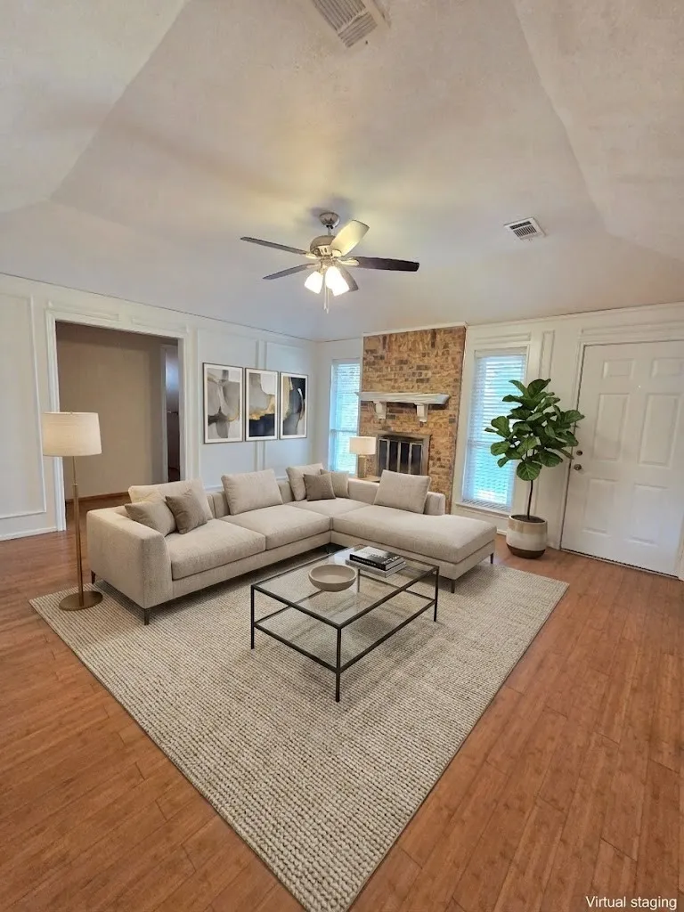 Single Family Residence For Rent in Denton County , 2011 Stradivarius Lane, Carrollton, Texas 75007, 3 Bedroom, 2 Bathroom, 2 Garage spaces, 1,419 Sqft, built in 1983, mls#21350615, Real Estate Agent in Carrollton, Homes For Rent in Denton county, Homes For Rent in Carrollton, Realtor in Carrollton Texas, Real Estate Brokerage Independent Realty Texas, Luminita Cordes Realtor