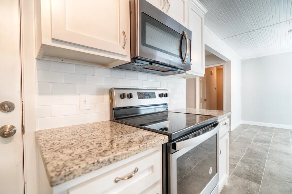Single Family Residence For Rent in Dallas County , 2714 Maple Drive, Garland, Texas 75042, 3 Bedroom, 2 Bathroom, 1 Garage spaces, 1,424 Sqft, built in 1957, mls#21350667, Real Estate Agent in Garland, Homes For Rent in Dallas county, Homes For Rent in Garland, Realtor in Garland Texas, Real Estate Brokerage Independent Realty Texas, Luminita Cordes Realtor
