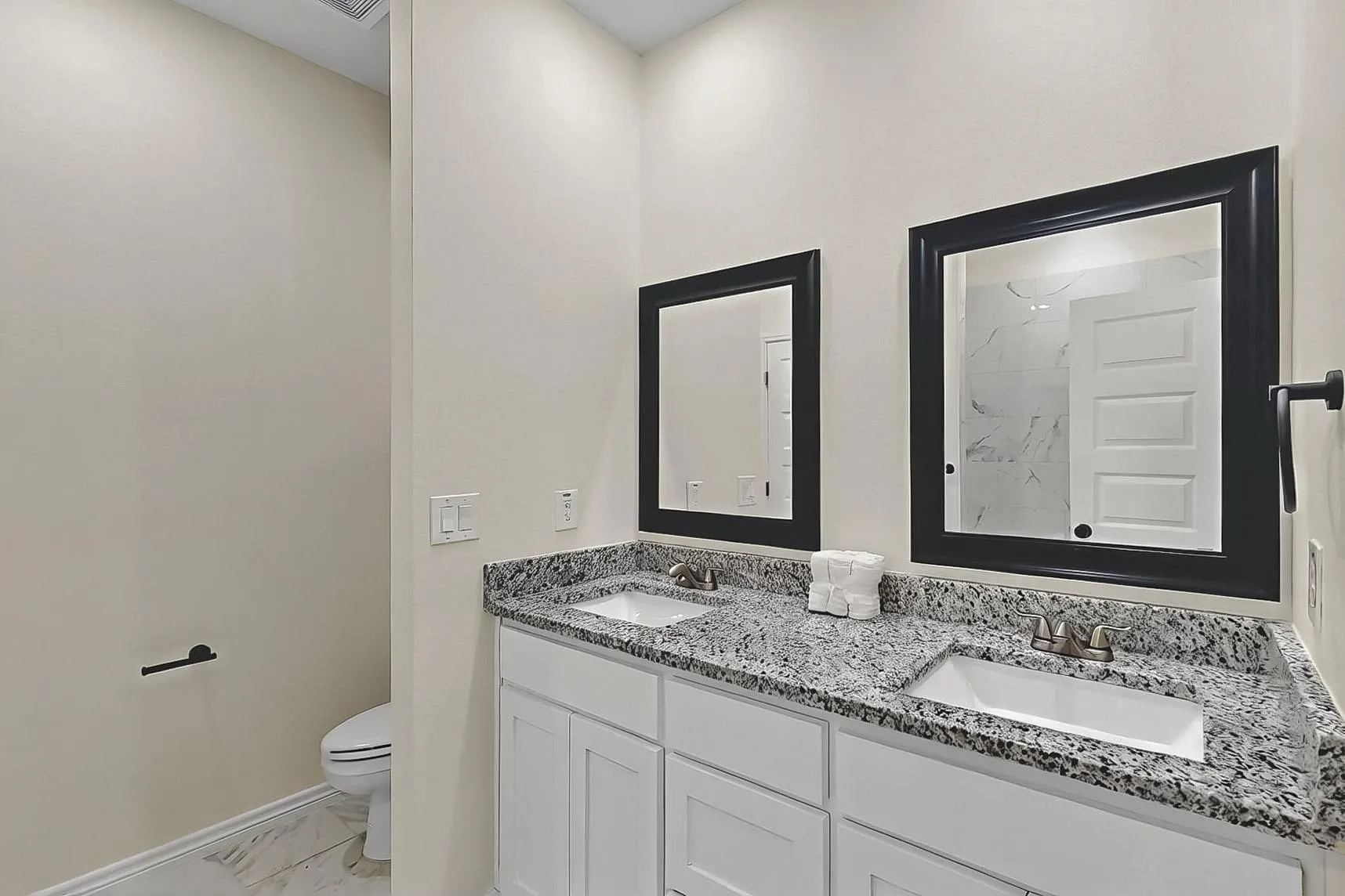 Single Family Residence For Sale in Hopkins County , 415 Martin Luther King Jr Street, Sulphur Springs, Texas 75482, 3 Bedroom, 2 Bathroom, 2 Garage spaces, 1,589 Sqft, built in 2025, mls#21349168, Real Estate Agent in Sulphur Springs, Homes For Sale in Hopkins county, Homes For Sale in Sulphur Springs, Realtor in Sulphur Springs Texas, Real Estate Brokerage Independent Realty Texas, Luminita Cordes Realtor