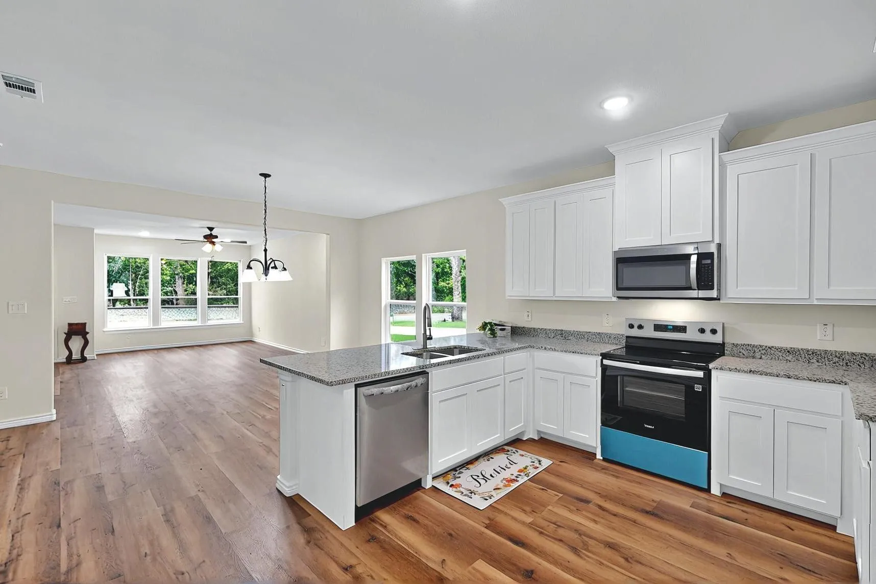 Single Family Residence For Sale in Hopkins County , 415 Martin Luther King Jr Street, Sulphur Springs, Texas 75482, 3 Bedroom, 2 Bathroom, 2 Garage spaces, 1,589 Sqft, built in 2025, mls#21349168, Real Estate Agent in Sulphur Springs, Homes For Sale in Hopkins county, Homes For Sale in Sulphur Springs, Realtor in Sulphur Springs Texas, Real Estate Brokerage Independent Realty Texas, Luminita Cordes Realtor