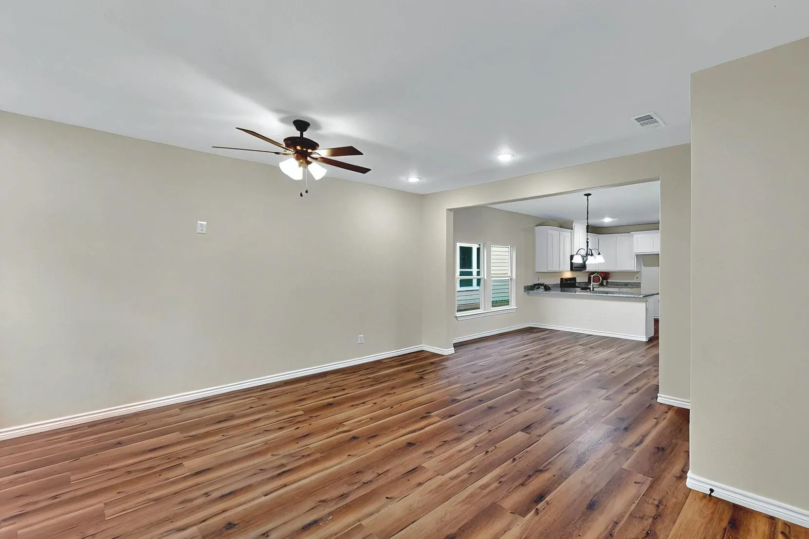 Single Family Residence For Sale in Hopkins County , 415 Martin Luther King Jr Street, Sulphur Springs, Texas 75482, 3 Bedroom, 2 Bathroom, 2 Garage spaces, 1,589 Sqft, built in 2025, mls#21349168, Real Estate Agent in Sulphur Springs, Homes For Sale in Hopkins county, Homes For Sale in Sulphur Springs, Realtor in Sulphur Springs Texas, Real Estate Brokerage Independent Realty Texas, Luminita Cordes Realtor