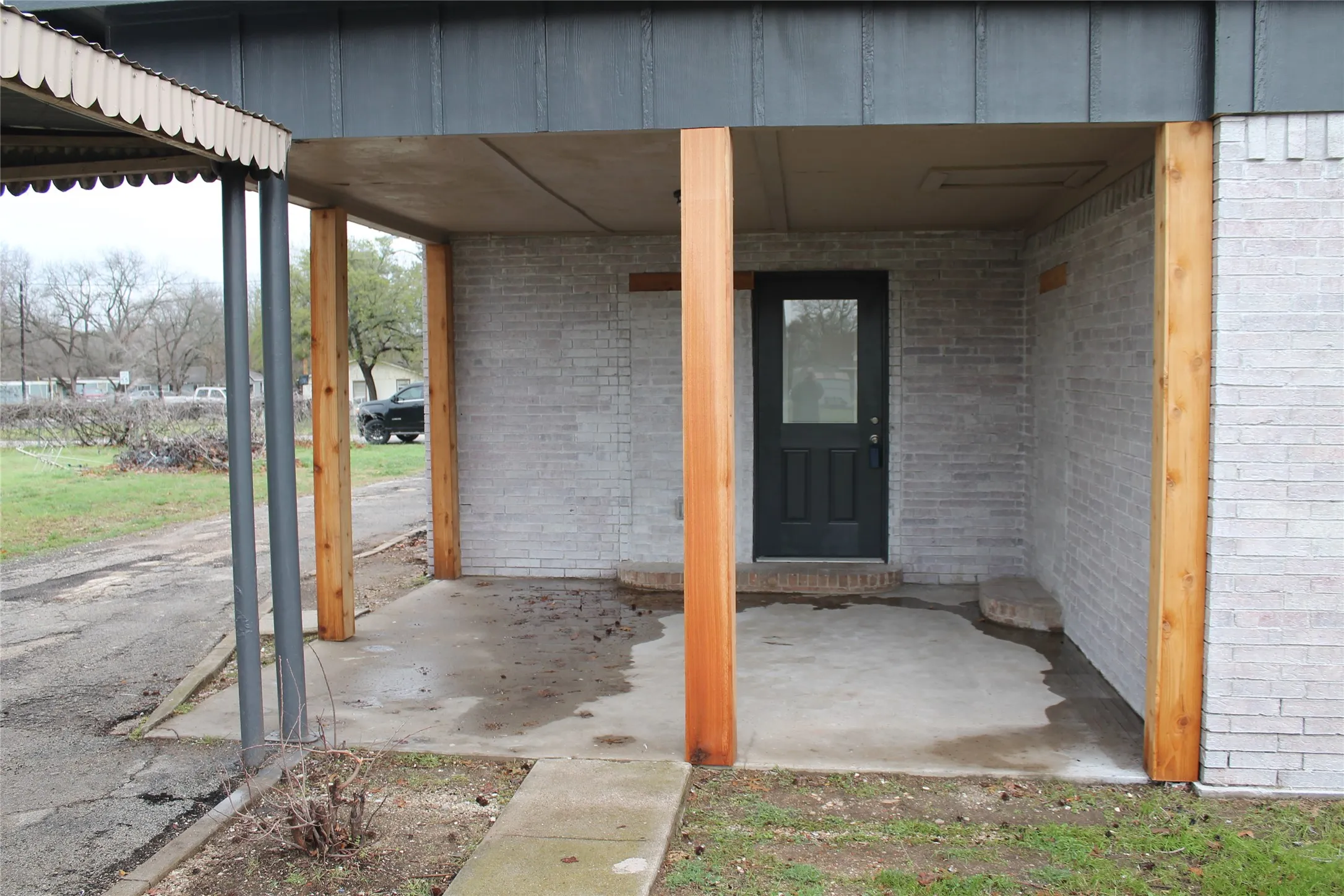 Single Family Residence For Sale in Wise County , 104 S Hubbard Street 3 Lots, Alvord, Texas 76225, 3 Bedroom, 2 Bathroom, Garage spaces, 1,160 Sqft, built in 2025, mls#21350678, Real Estate Agent in Alvord, Homes For Sale in Wise county, Homes For Sale in Alvord, Realtor in Alvord Texas, Real Estate Brokerage Independent Realty Texas, Luminita Cordes Realtor