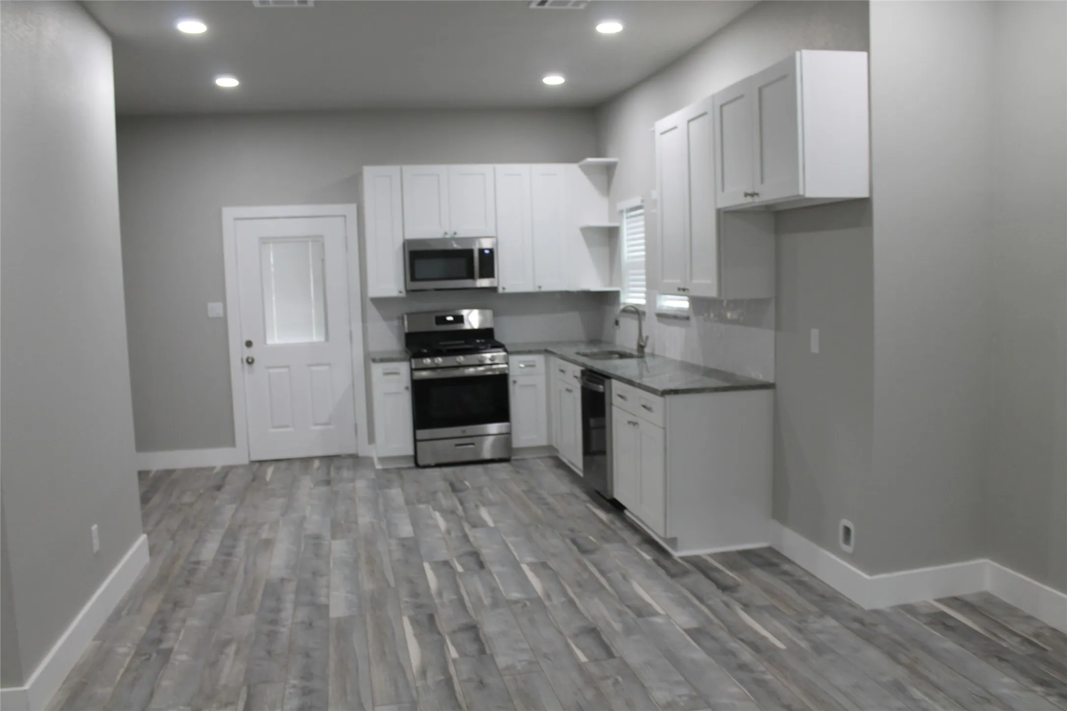 Single Family Residence For Sale in Wise County , 104 S Hubbard Street 3 Lots, Alvord, Texas 76225, 3 Bedroom, 2 Bathroom, Garage spaces, 1,160 Sqft, built in 2025, mls#21350678, Real Estate Agent in Alvord, Homes For Sale in Wise county, Homes For Sale in Alvord, Realtor in Alvord Texas, Real Estate Brokerage Independent Realty Texas, Luminita Cordes Realtor