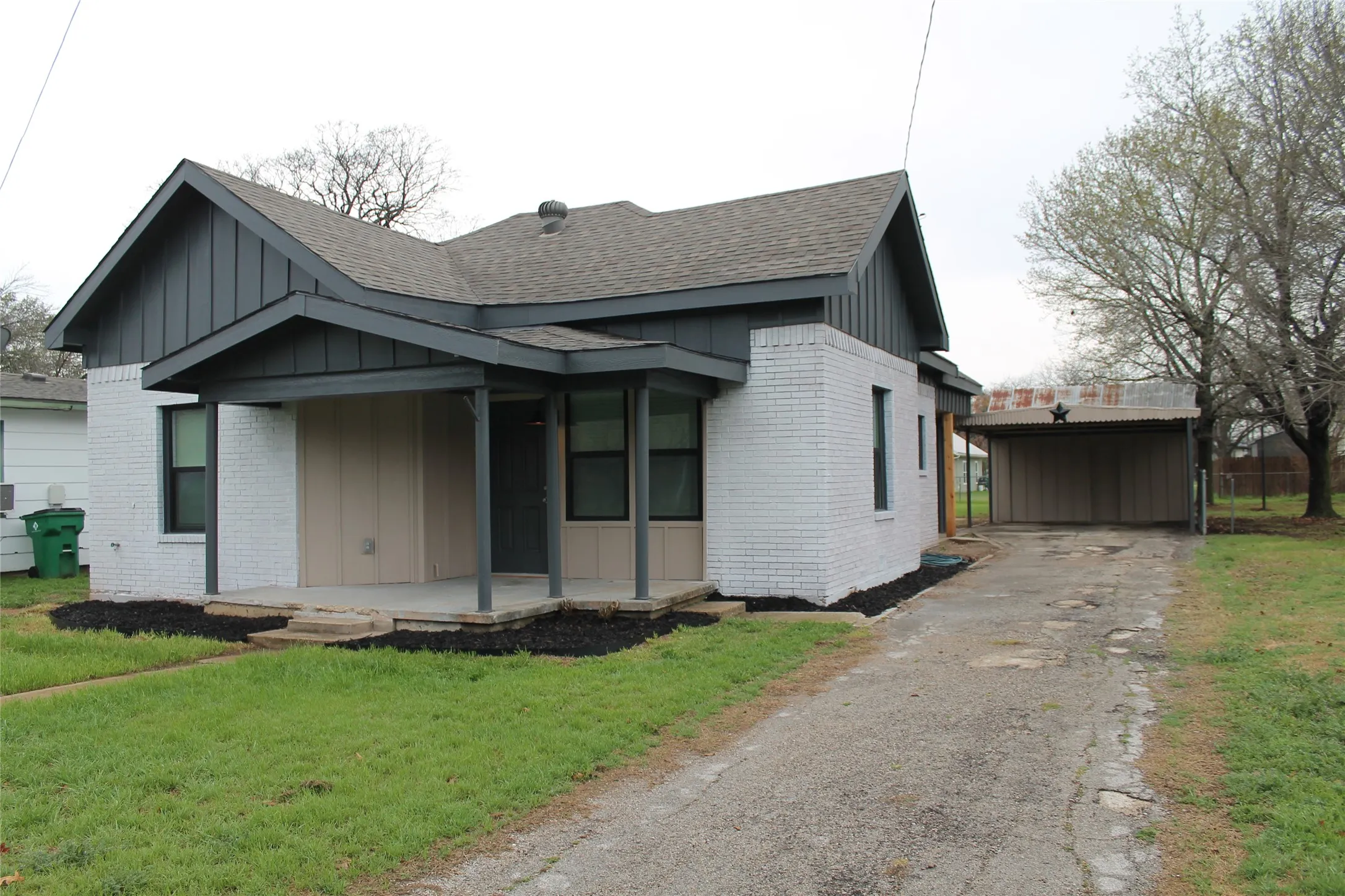 Single Family Residence For Sale in Wise County , 104 S Hubbard Street 3 Lots, Alvord, Texas 76225, 3 Bedroom, 2 Bathroom, Garage spaces, 1,160 Sqft, built in 2025, mls#21350678, Real Estate Agent in Alvord, Homes For Sale in Wise county, Homes For Sale in Alvord, Realtor in Alvord Texas, Real Estate Brokerage Independent Realty Texas, Luminita Cordes Realtor