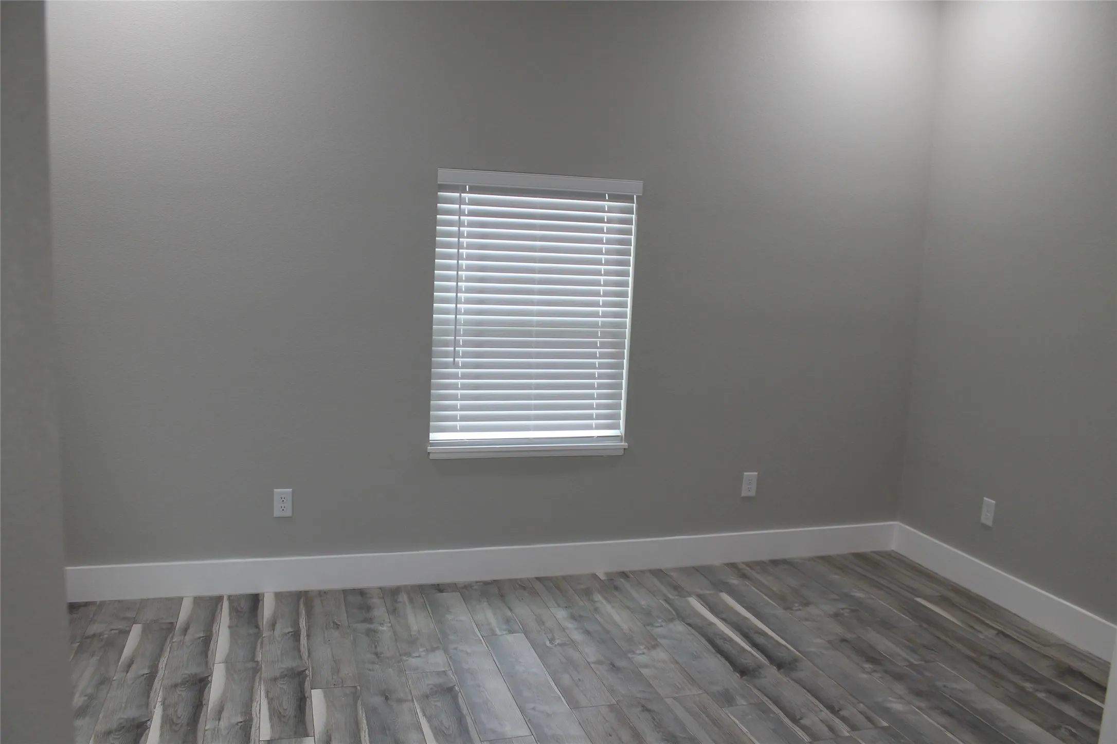 Single Family Residence For Sale in Wise County , 104 S Hubbard Street 3 Lots, Alvord, Texas 76225, 3 Bedroom, 2 Bathroom, Garage spaces, 1,160 Sqft, built in 2025, mls#21350678, Real Estate Agent in Alvord, Homes For Sale in Wise county, Homes For Sale in Alvord, Realtor in Alvord Texas, Real Estate Brokerage Independent Realty Texas, Luminita Cordes Realtor