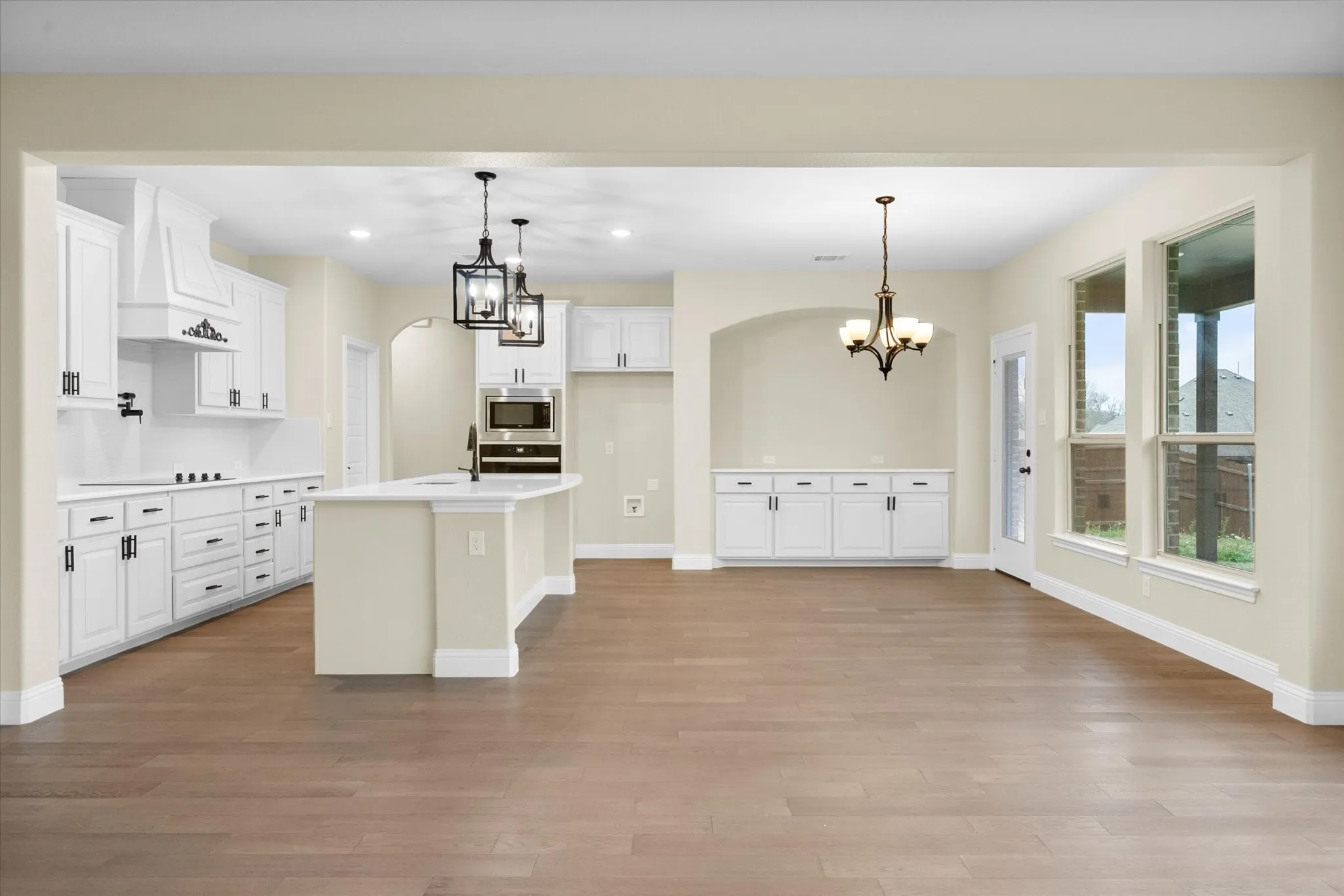 Single Family Residence For Rent in Ellis County , 4434 Verbena Street, Midlothian, Texas 76065, 4 Bedroom, 3 Bathroom, 2 Garage spaces, 2,970 Sqft, built in 2023, mls#21349566, Real Estate Agent in Midlothian, Homes For Rent in Ellis county, Homes For Rent in Midlothian, Realtor in Midlothian Texas, Real Estate Brokerage Independent Realty Texas, Luminita Cordes Realtor
