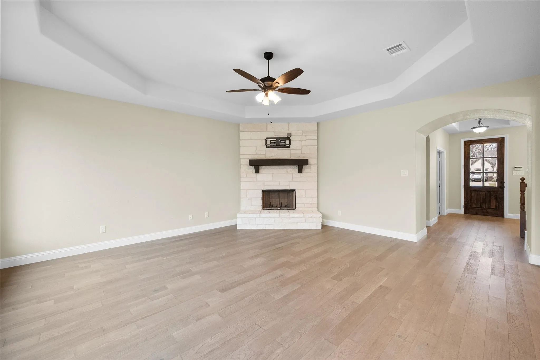 Single Family Residence For Rent in Ellis County , 4434 Verbena Street, Midlothian, Texas 76065, 4 Bedroom, 3 Bathroom, 2 Garage spaces, 2,970 Sqft, built in 2023, mls#21349566, Real Estate Agent in Midlothian, Homes For Rent in Ellis county, Homes For Rent in Midlothian, Realtor in Midlothian Texas, Real Estate Brokerage Independent Realty Texas, Luminita Cordes Realtor