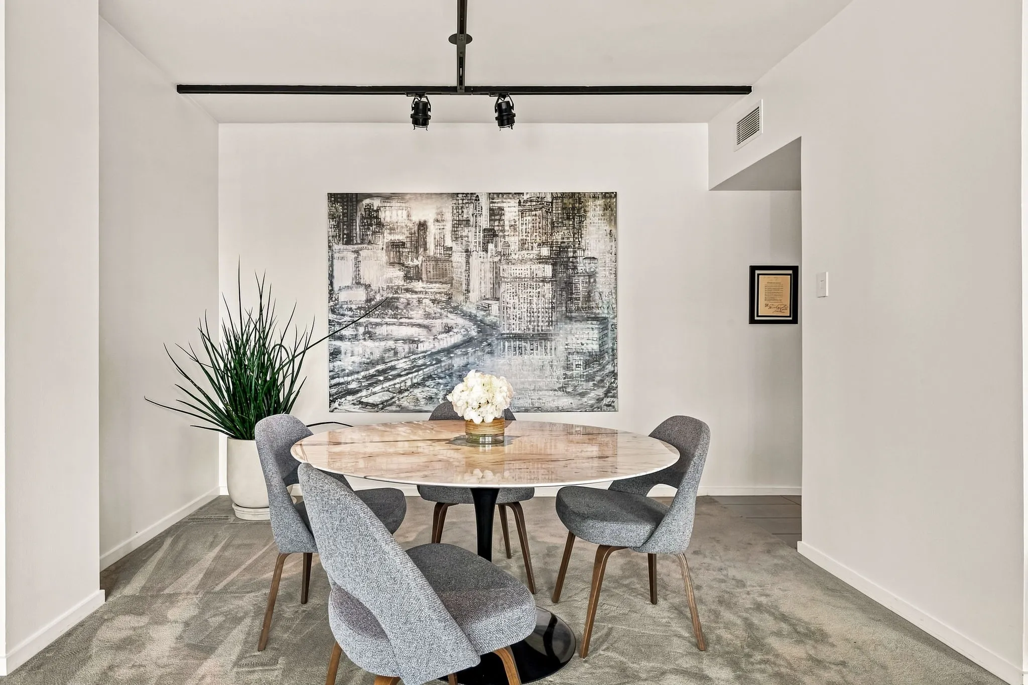 Every room is adorned with natural light from floor-to-ceiling windows and museum-finish walls, creating a space for your personal art collection.