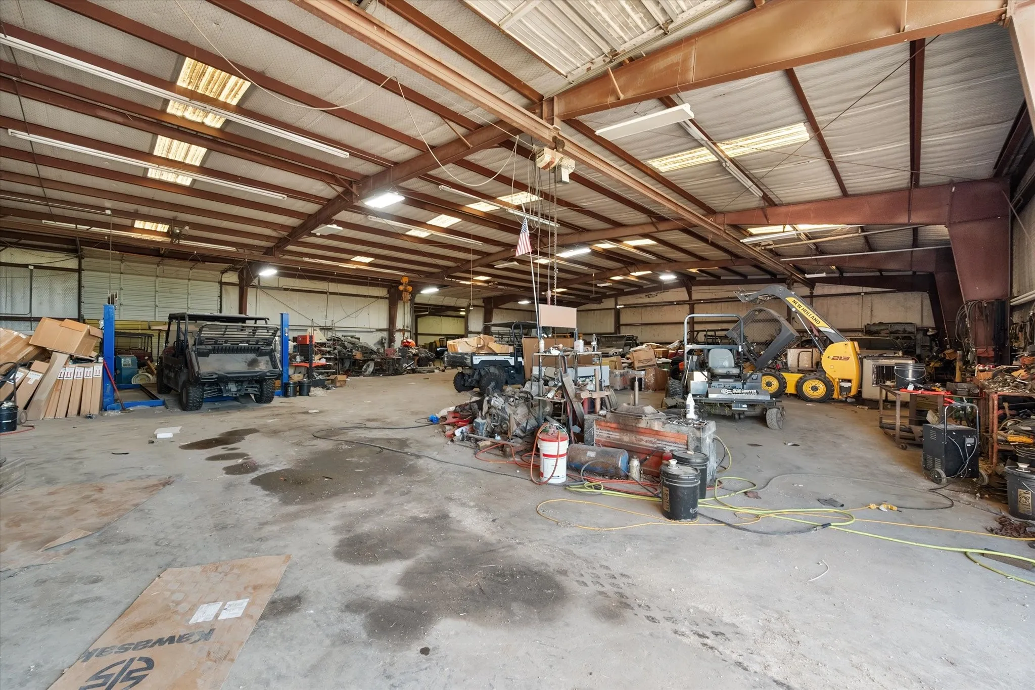 Business For Sale in Navarro County , 3151 S Int Hwy 45 E, Corsicana, Texas 75110, 0, 0, Garage spaces, 17,000 Sqft, built in 1986, mls#21346856, Real Estate Agent in Corsicana, Homes For Sale in Navarro county, Homes For Sale in Corsicana, Realtor in Corsicana Texas, Real Estate Brokerage Independent Realty Texas, Luminita Cordes Realtor