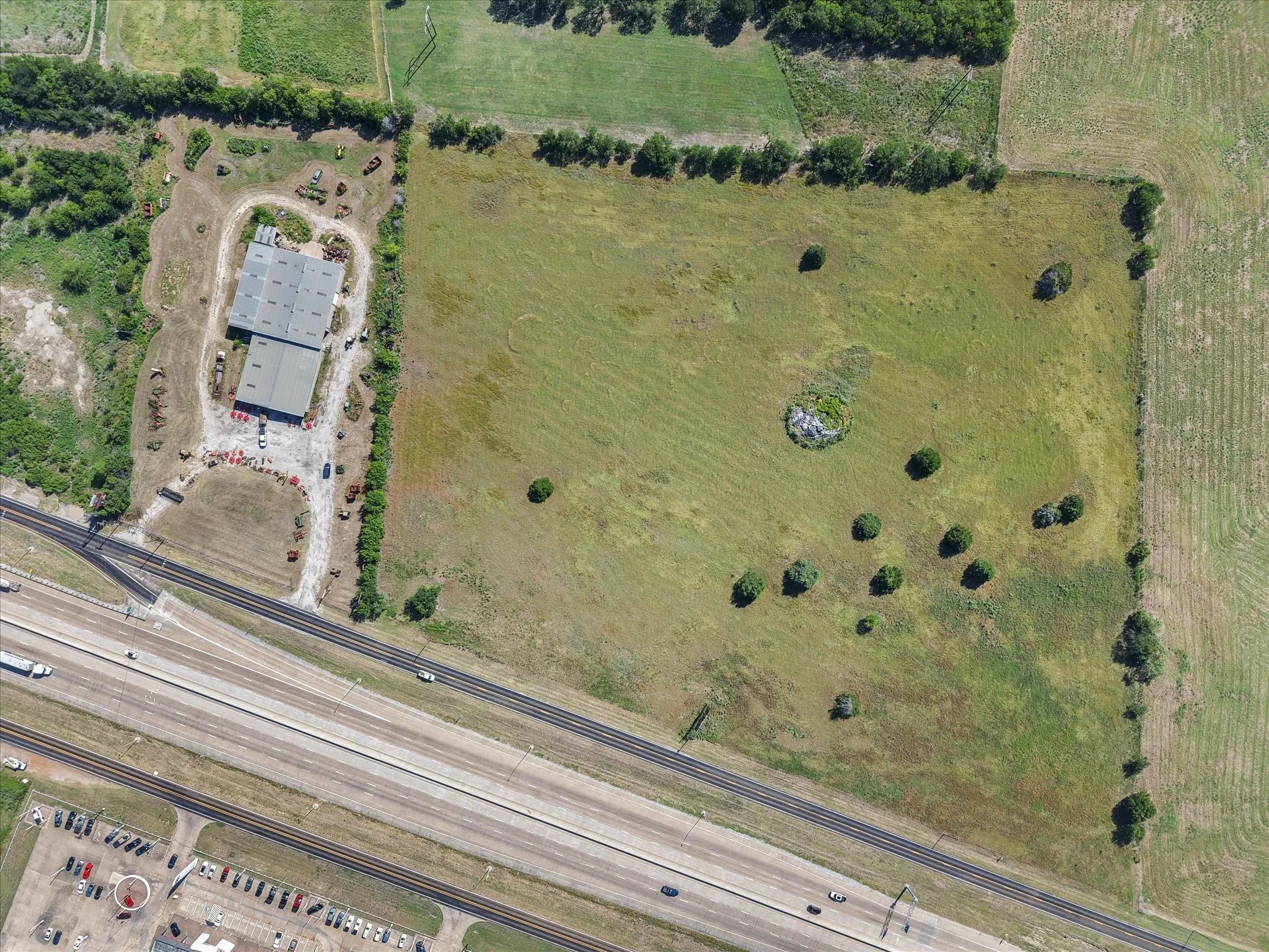 Business For Sale in Navarro County , 3151 S Int Hwy 45 E, Corsicana, Texas 75110, 0, 0, Garage spaces, 17,000 Sqft, built in 1986, mls#21346856, Real Estate Agent in Corsicana, Homes For Sale in Navarro county, Homes For Sale in Corsicana, Realtor in Corsicana Texas, Real Estate Brokerage Independent Realty Texas, Luminita Cordes Realtor