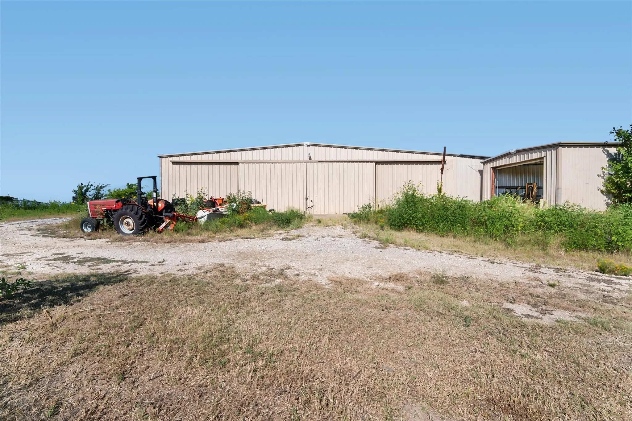 Business For Sale in Navarro County , 3151 S Int Hwy 45 E, Corsicana, Texas 75110, 0, 0, Garage spaces, 17,000 Sqft, built in 1986, mls#21346856, Real Estate Agent in Corsicana, Homes For Sale in Navarro county, Homes For Sale in Corsicana, Realtor in Corsicana Texas, Real Estate Brokerage Independent Realty Texas, Luminita Cordes Realtor