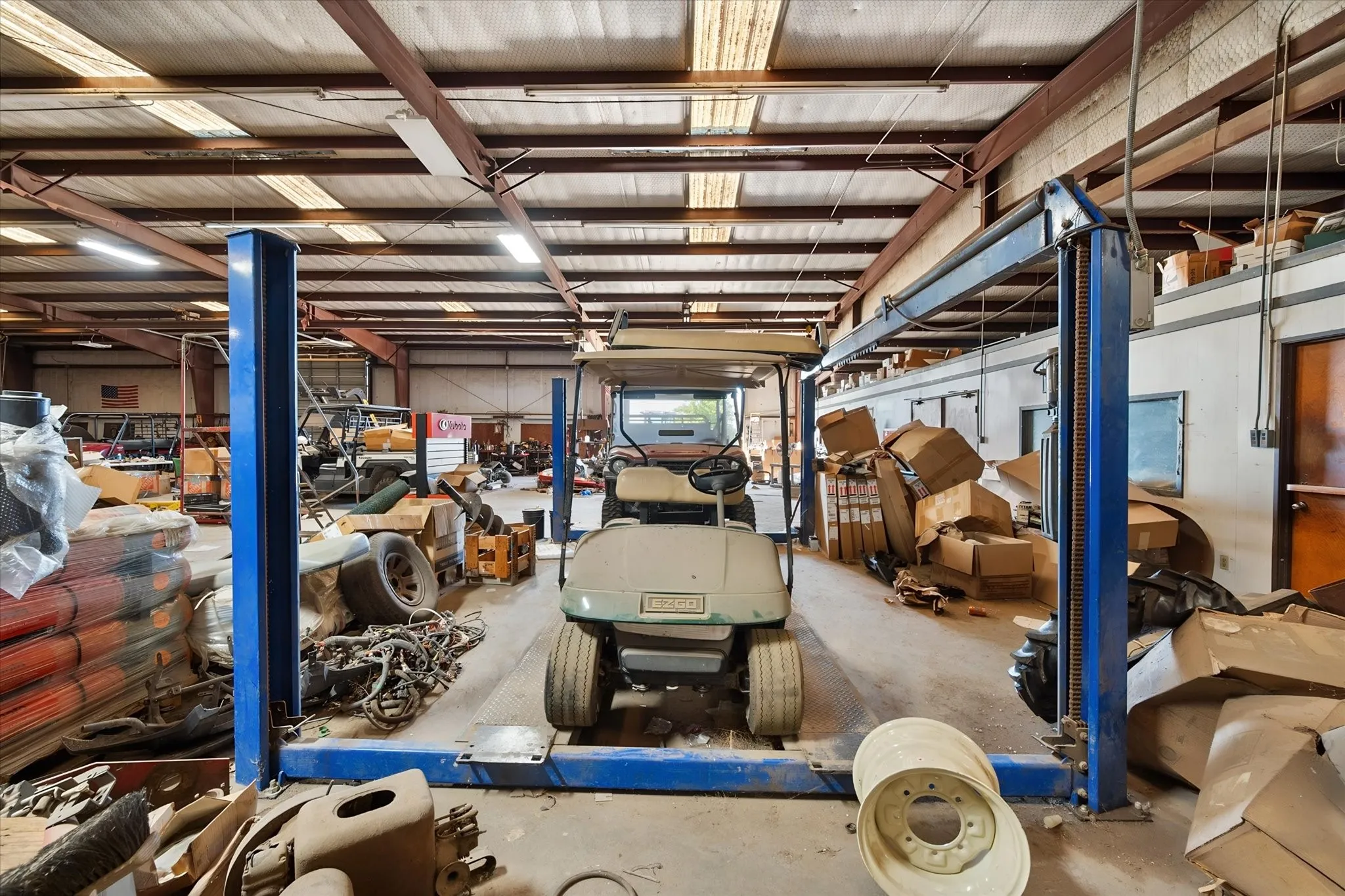 Business For Sale in Navarro County , 3151 S Int Hwy 45 E, Corsicana, Texas 75110, 0, 0, Garage spaces, 17,000 Sqft, built in 1986, mls#21346856, Real Estate Agent in Corsicana, Homes For Sale in Navarro county, Homes For Sale in Corsicana, Realtor in Corsicana Texas, Real Estate Brokerage Independent Realty Texas, Luminita Cordes Realtor