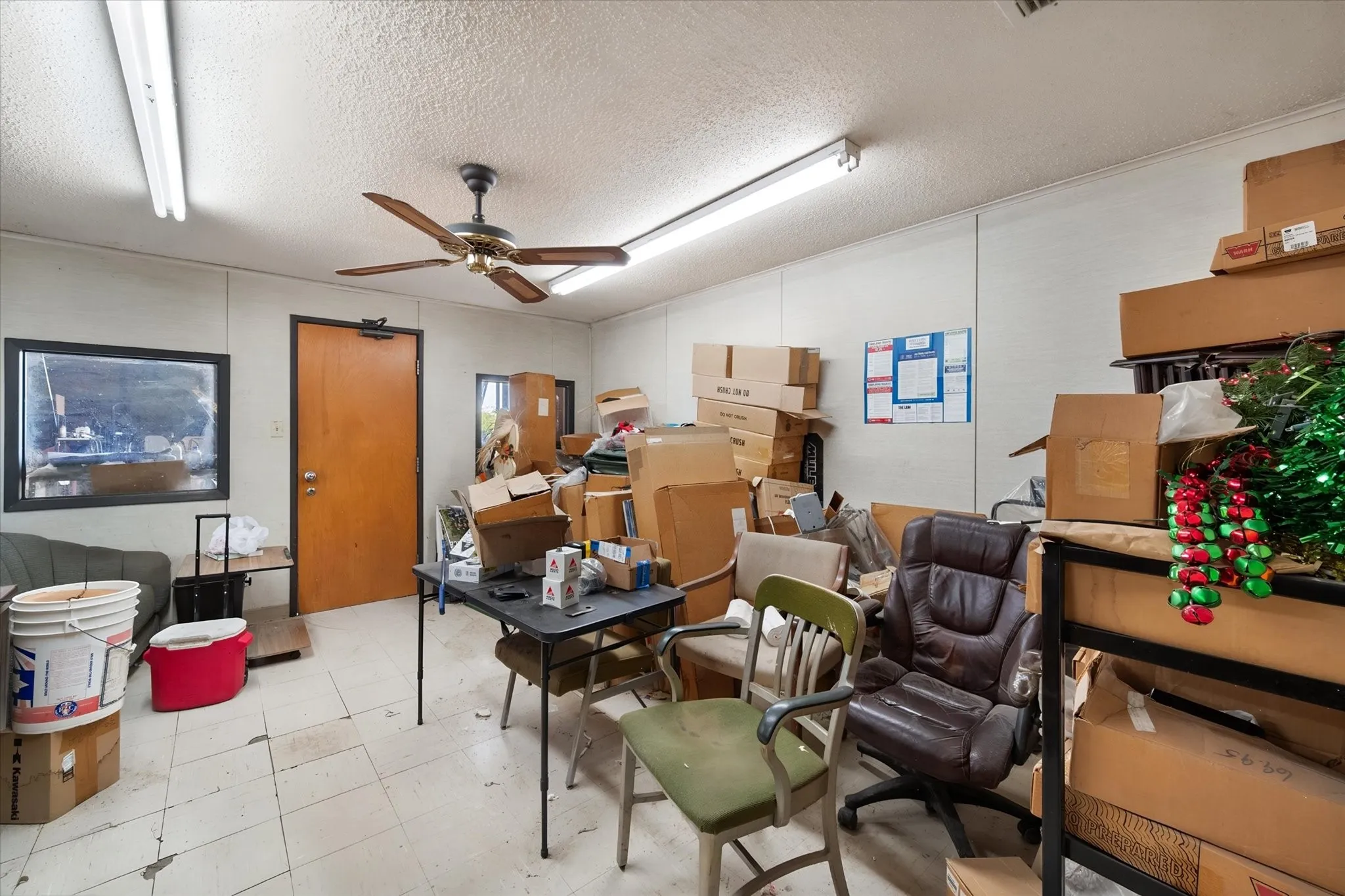 Business For Sale in Navarro County , 3151 S Int Hwy 45 E, Corsicana, Texas 75110, 0, 0, Garage spaces, 17,000 Sqft, built in 1986, mls#21346856, Real Estate Agent in Corsicana, Homes For Sale in Navarro county, Homes For Sale in Corsicana, Realtor in Corsicana Texas, Real Estate Brokerage Independent Realty Texas, Luminita Cordes Realtor