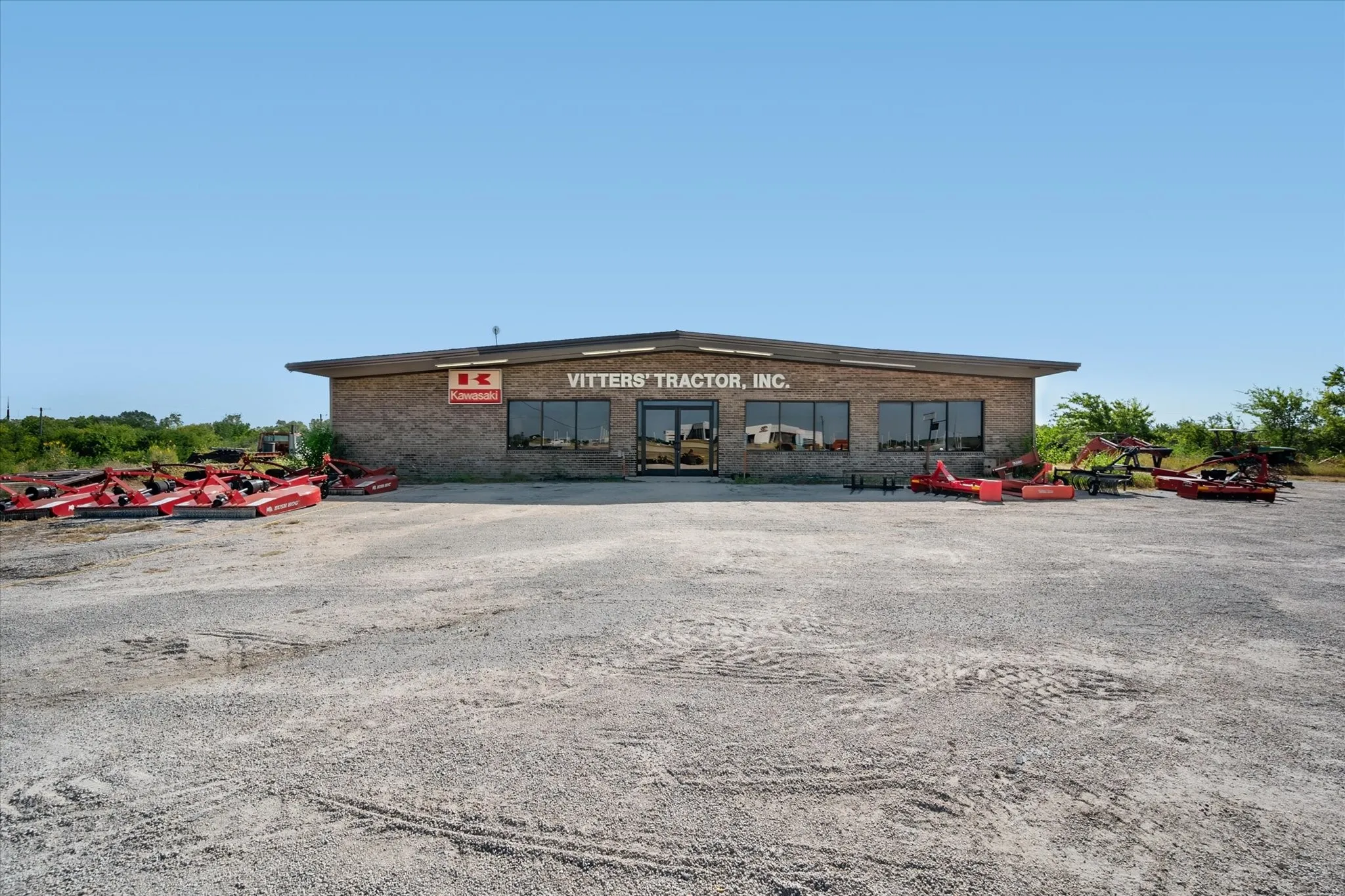 Business For Sale in Navarro County , 3151 S Int Hwy 45 E, Corsicana, Texas 75110, 0, 0, Garage spaces, 17,000 Sqft, built in 1986, mls#21346856, Real Estate Agent in Corsicana, Homes For Sale in Navarro county, Homes For Sale in Corsicana, Realtor in Corsicana Texas, Real Estate Brokerage Independent Realty Texas, Luminita Cordes Realtor