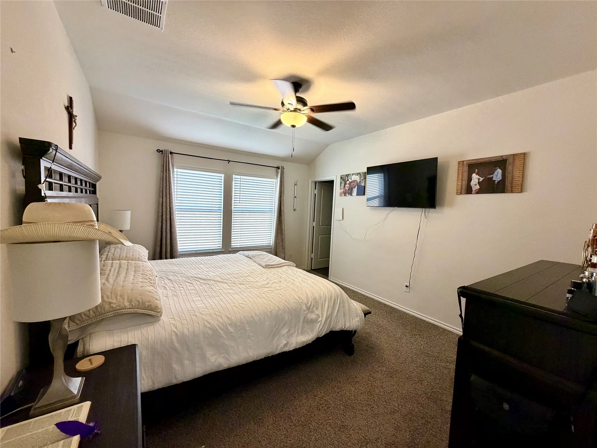 Single Family Residence For Rent in Denton County , 1408 Skyline Drive, Denton, Texas 76207, 3 Bedroom, 2 Bathroom, 2 Garage spaces, 1,298 Sqft, built in 2022, mls#21350440, Real Estate Agent in Denton, Homes For Rent in Denton county, Homes For Rent in Denton, Realtor in Denton Texas, Real Estate Brokerage Independent Realty Texas, Luminita Cordes Realtor