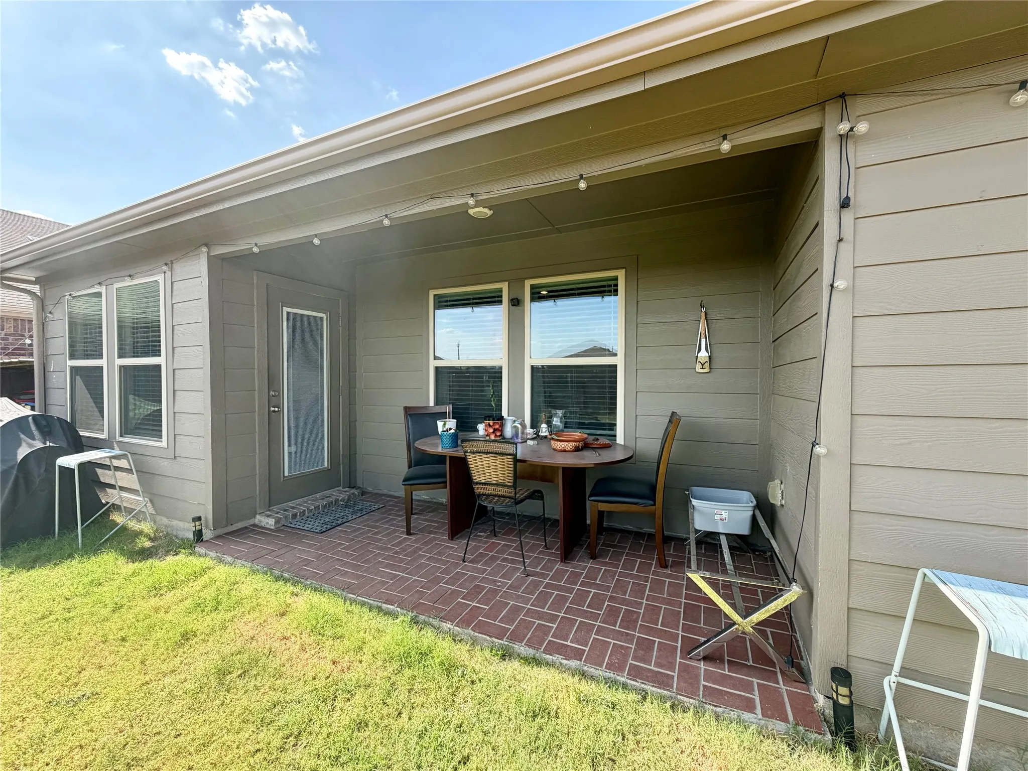 Single Family Residence For Rent in Denton County , 1408 Skyline Drive, Denton, Texas 76207, 3 Bedroom, 2 Bathroom, 2 Garage spaces, 1,298 Sqft, built in 2022, mls#21350440, Real Estate Agent in Denton, Homes For Rent in Denton county, Homes For Rent in Denton, Realtor in Denton Texas, Real Estate Brokerage Independent Realty Texas, Luminita Cordes Realtor
