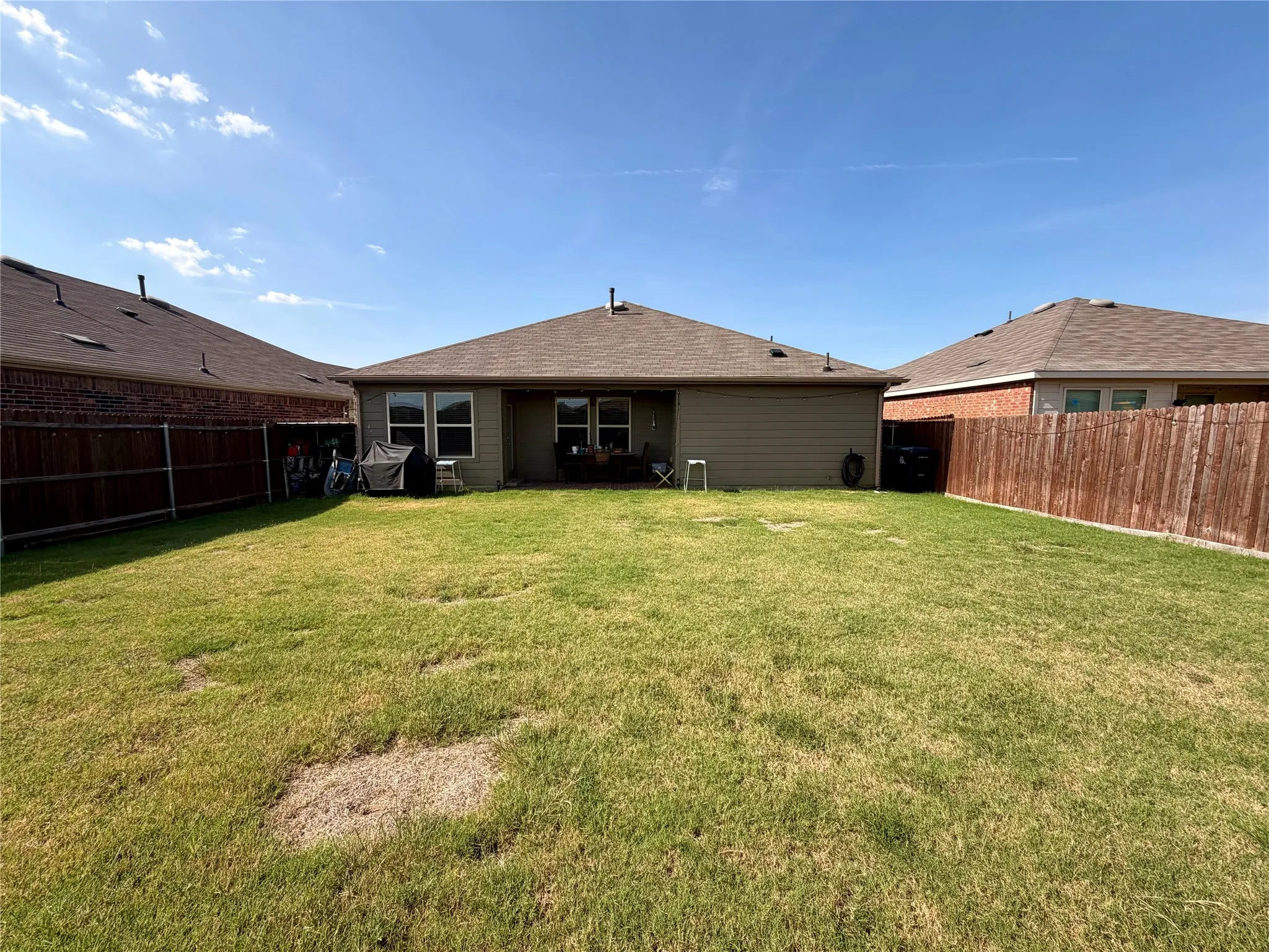 Single Family Residence For Rent in Denton County , 1408 Skyline Drive, Denton, Texas 76207, 3 Bedroom, 2 Bathroom, 2 Garage spaces, 1,298 Sqft, built in 2022, mls#21350440, Real Estate Agent in Denton, Homes For Rent in Denton county, Homes For Rent in Denton, Realtor in Denton Texas, Real Estate Brokerage Independent Realty Texas, Luminita Cordes Realtor