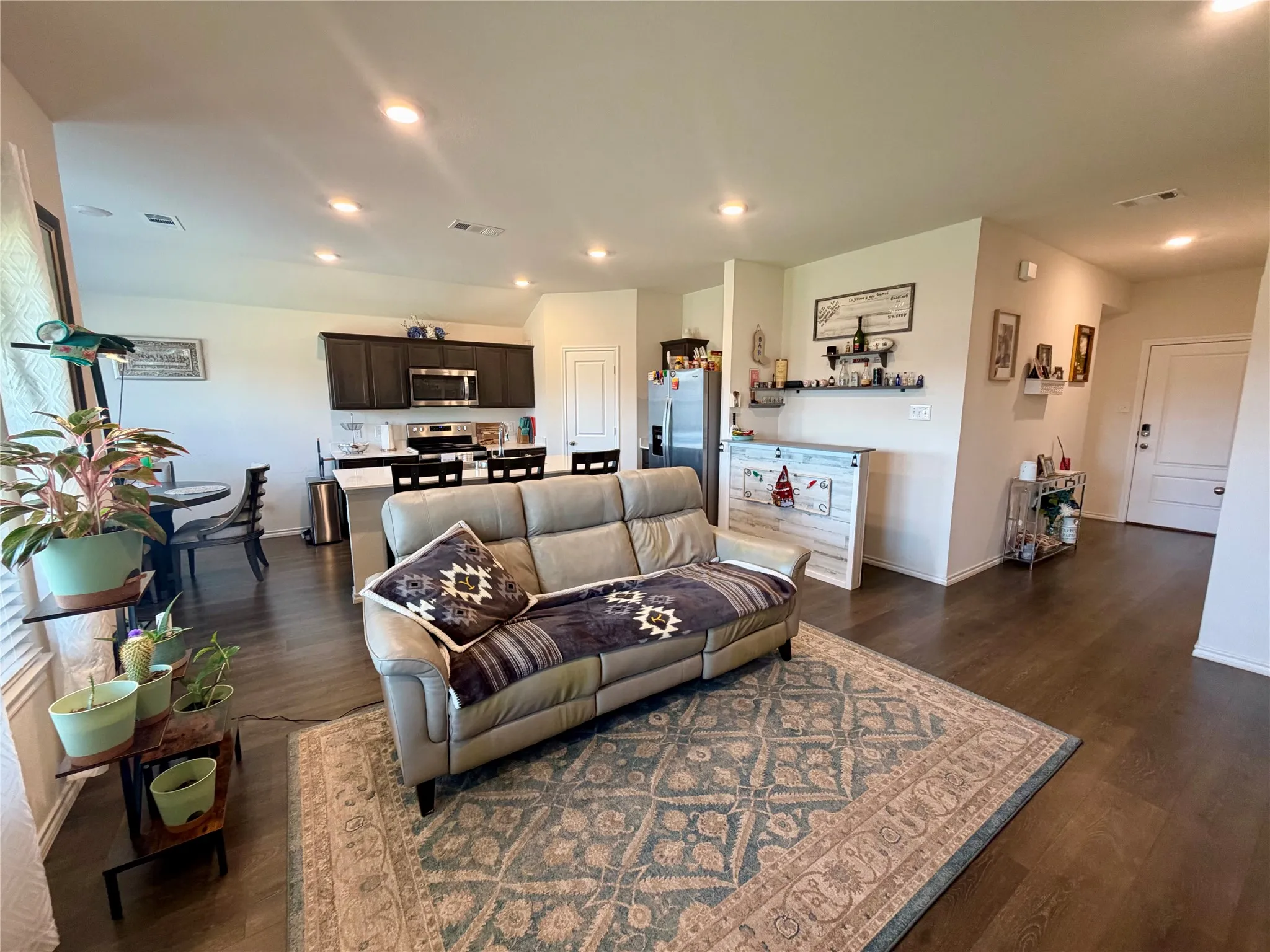 Single Family Residence For Rent in Denton County , 1408 Skyline Drive, Denton, Texas 76207, 3 Bedroom, 2 Bathroom, 2 Garage spaces, 1,298 Sqft, built in 2022, mls#21350440, Real Estate Agent in Denton, Homes For Rent in Denton county, Homes For Rent in Denton, Realtor in Denton Texas, Real Estate Brokerage Independent Realty Texas, Luminita Cordes Realtor