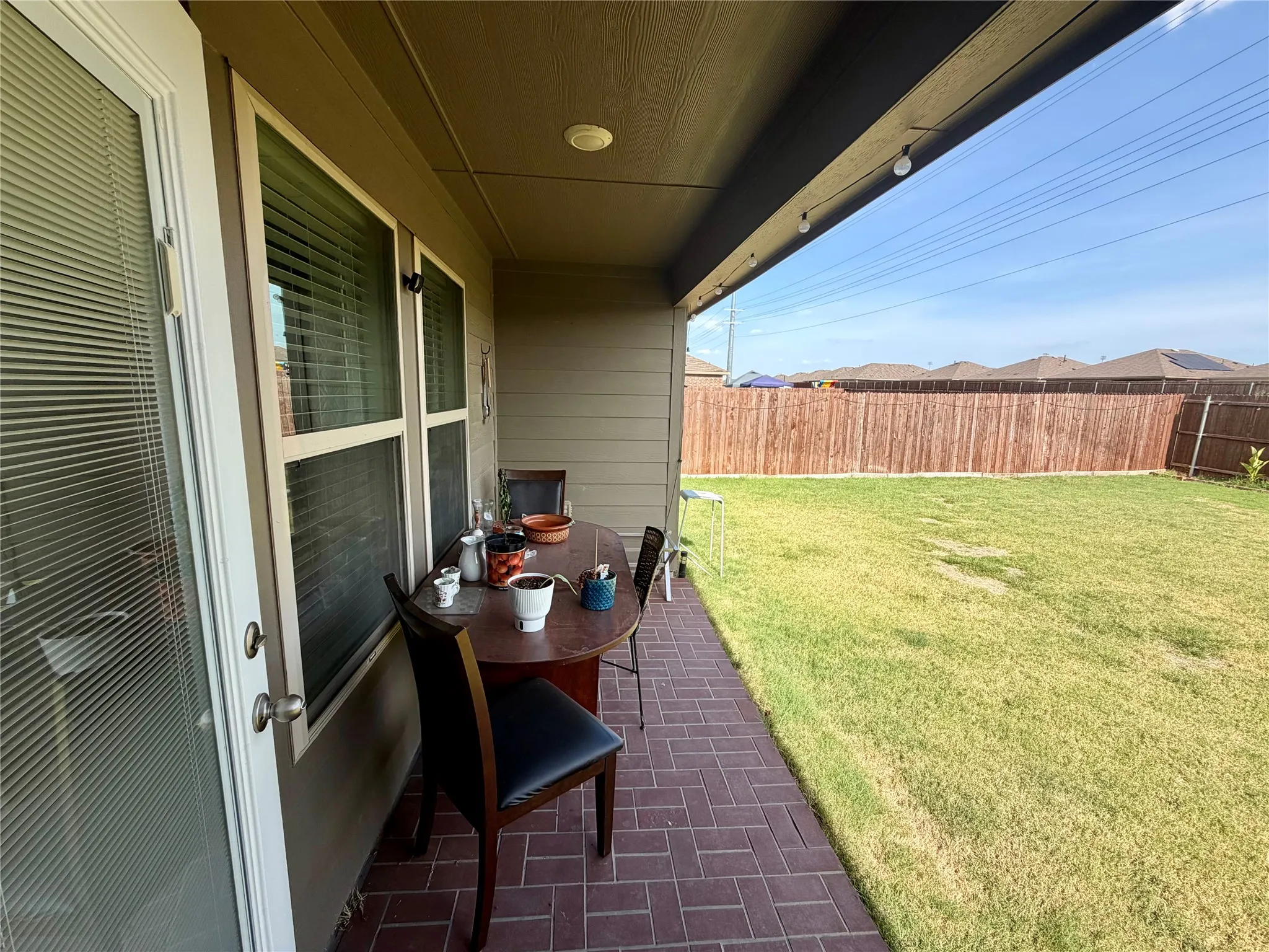 Single Family Residence For Rent in Denton County , 1408 Skyline Drive, Denton, Texas 76207, 3 Bedroom, 2 Bathroom, 2 Garage spaces, 1,298 Sqft, built in 2022, mls#21350440, Real Estate Agent in Denton, Homes For Rent in Denton county, Homes For Rent in Denton, Realtor in Denton Texas, Real Estate Brokerage Independent Realty Texas, Luminita Cordes Realtor
