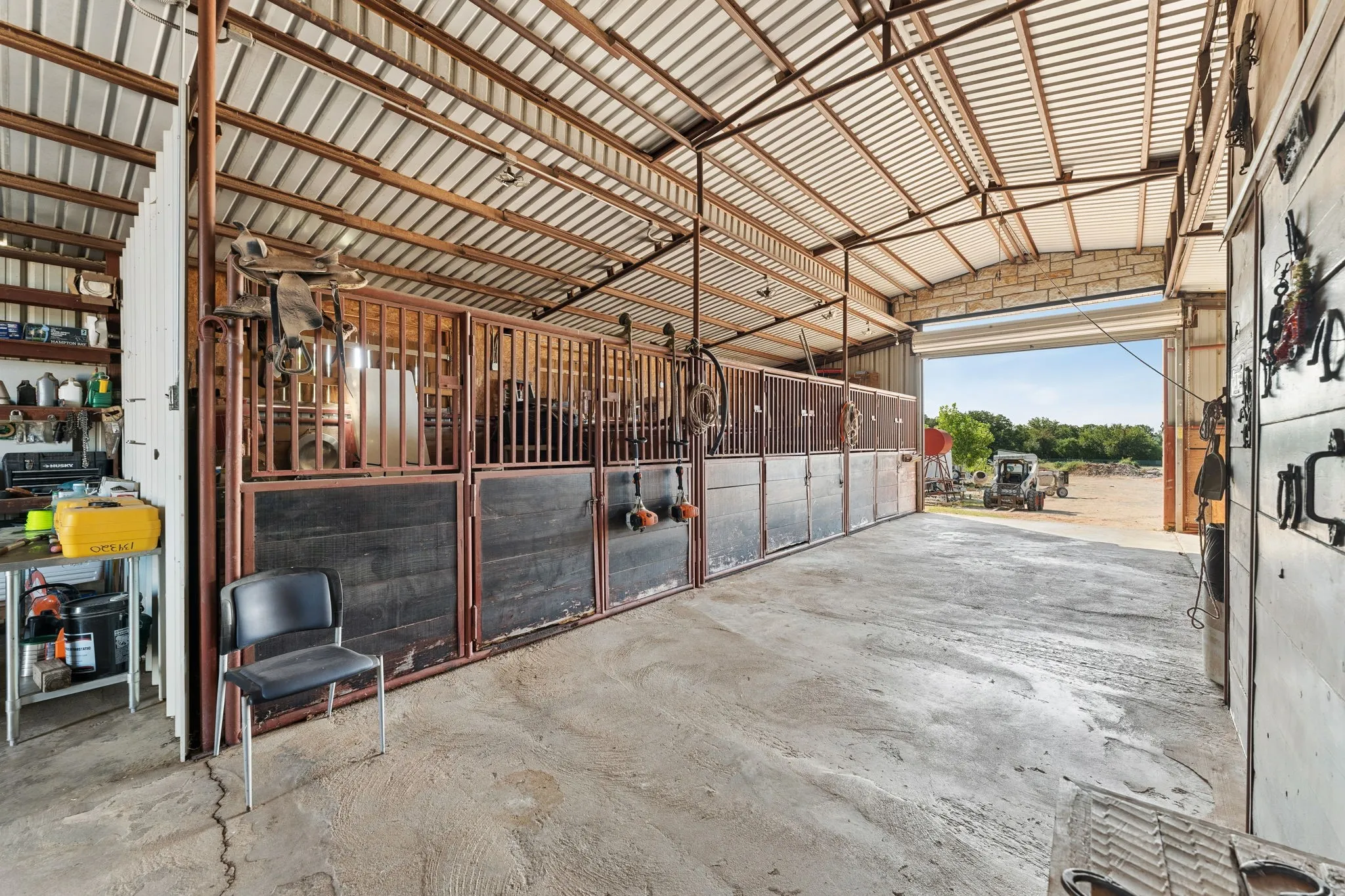 Horse stall