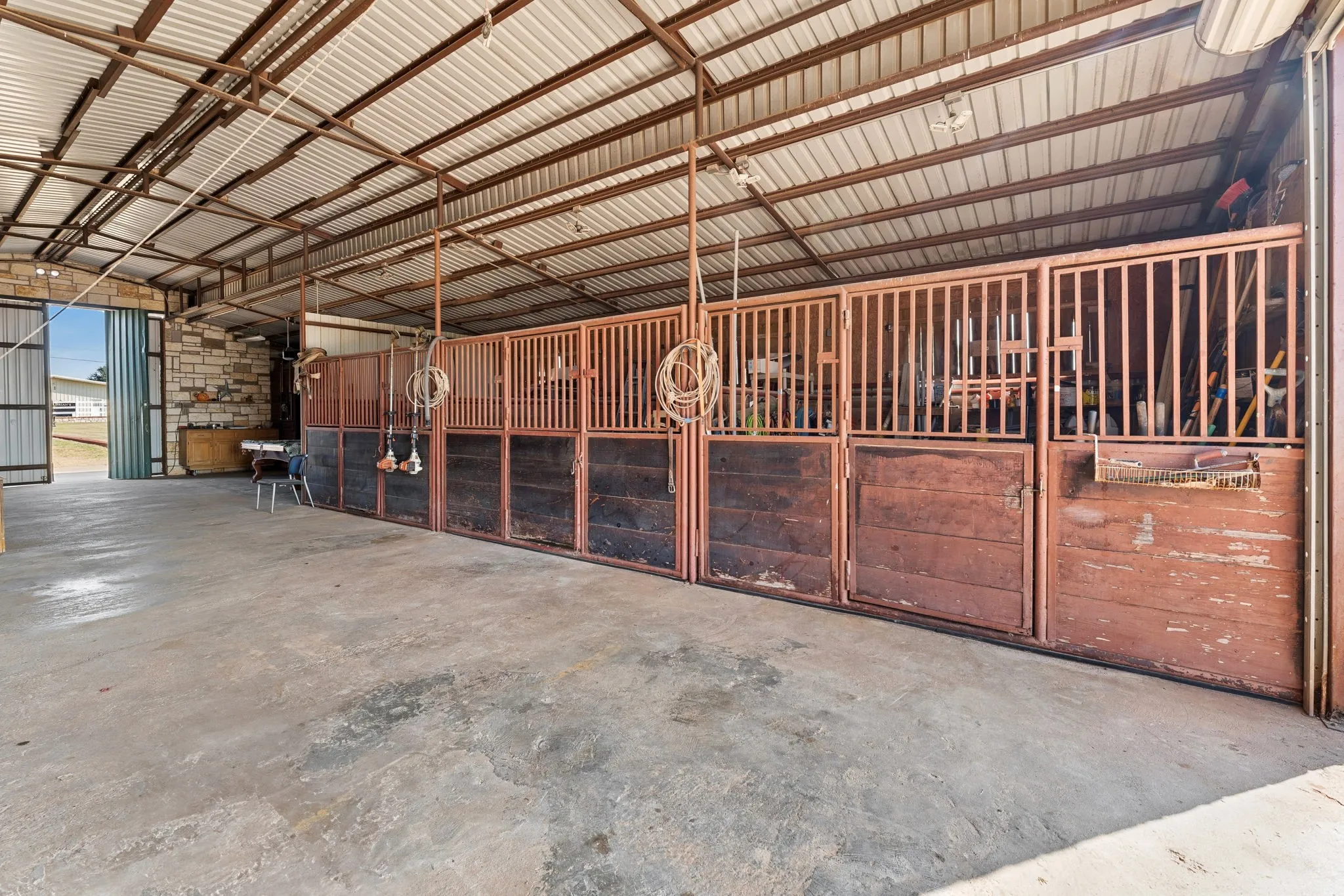 Horse stall