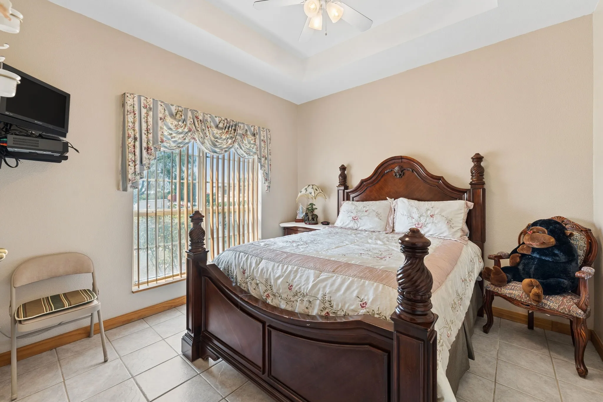 Single Family Residence For Sale in Hood County , 6017 Acton Meadows Court, Granbury, Texas 76049, 3 Bedroom, 2 Bathroom, 2 Garage spaces, 2,014 Sqft, built in 2002, mls#21346745, Real Estate Agent in Granbury, Homes For Sale in Hood county, Homes For Sale in Granbury, Realtor in Granbury Texas, Real Estate Brokerage Independent Realty Texas, Luminita Cordes Realtor