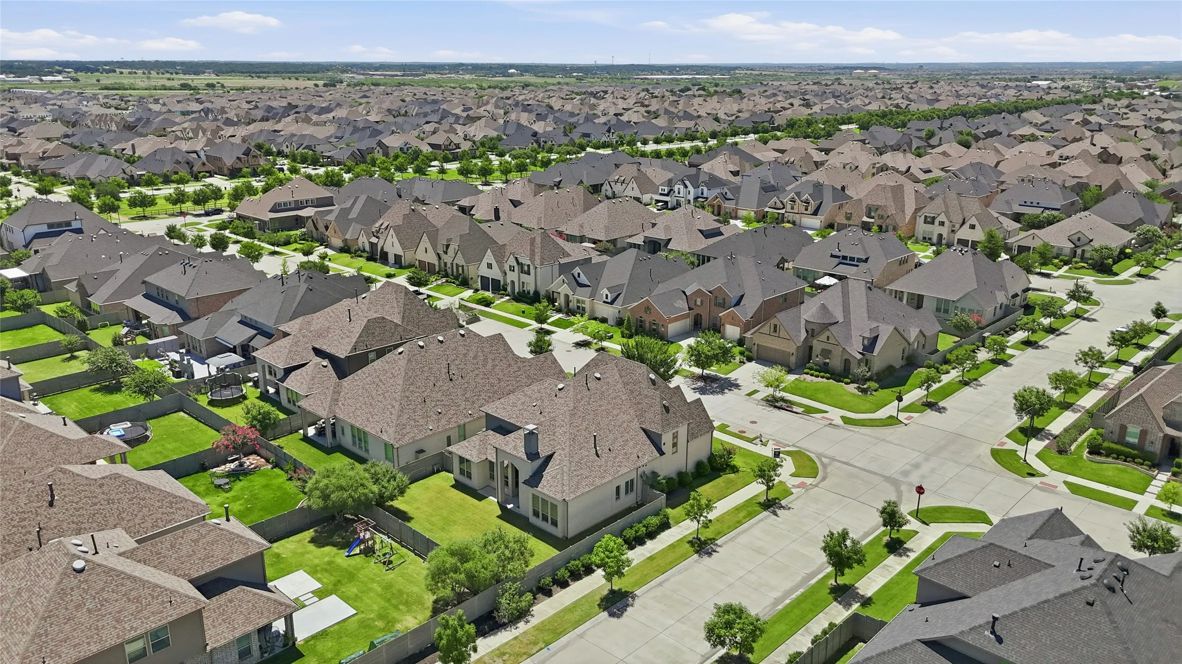 Single Family Residence For Sale in Denton County , 1432 14th Street, Argyle, Texas 76226, 4 Bedroom, 3 Bathroom, 2 Garage spaces, 3,627 Sqft, built in 2018, mls#21349589, Real Estate Agent in Argyle, Homes For Sale in Denton county, Homes For Sale in Argyle, Realtor in Argyle Texas, Real Estate Brokerage Independent Realty Texas, Luminita Cordes Realtor