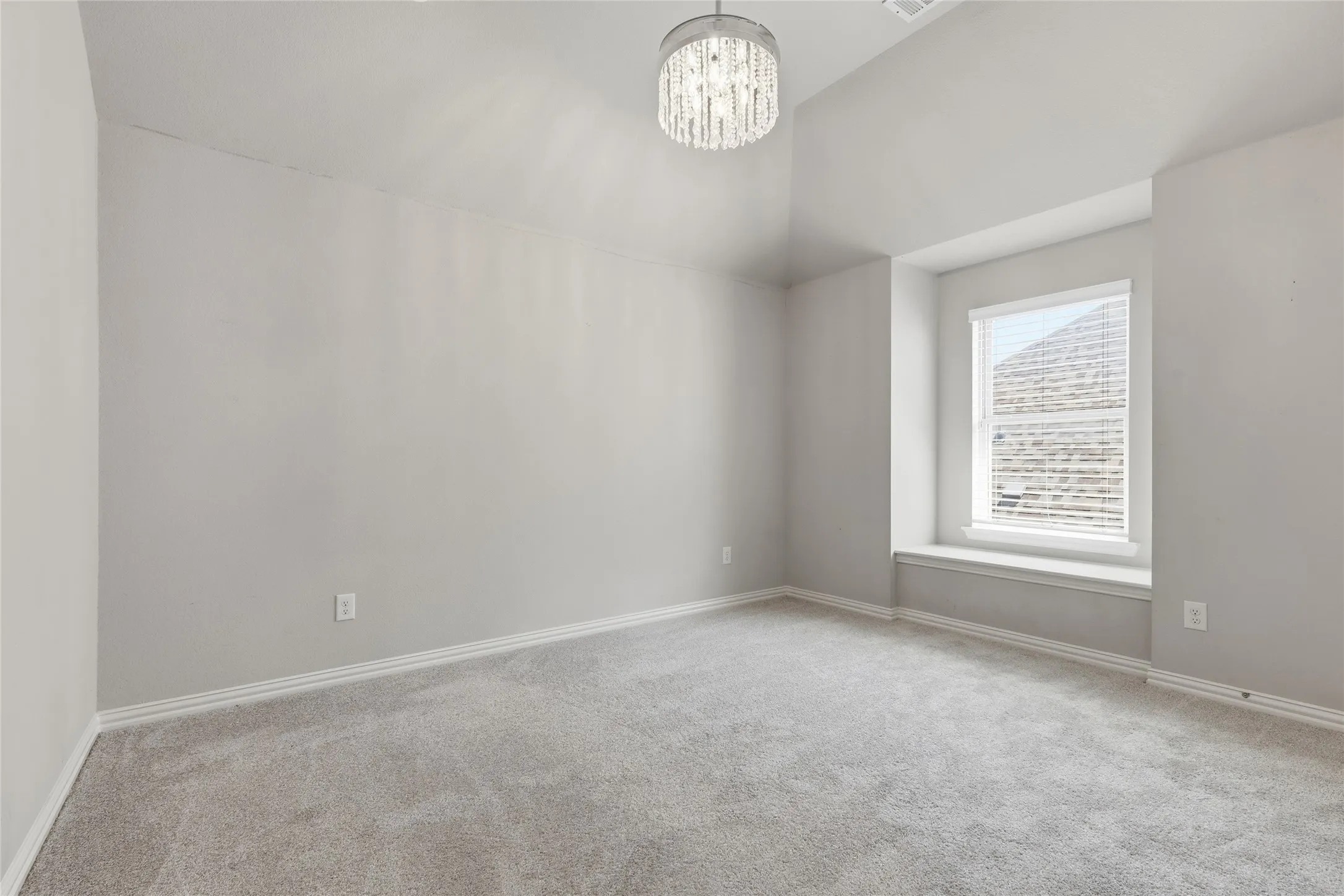 Single Family Residence For Sale in Denton County , 1432 14th Street, Argyle, Texas 76226, 4 Bedroom, 3 Bathroom, 2 Garage spaces, 3,627 Sqft, built in 2018, mls#21349589, Real Estate Agent in Argyle, Homes For Sale in Denton county, Homes For Sale in Argyle, Realtor in Argyle Texas, Real Estate Brokerage Independent Realty Texas, Luminita Cordes Realtor