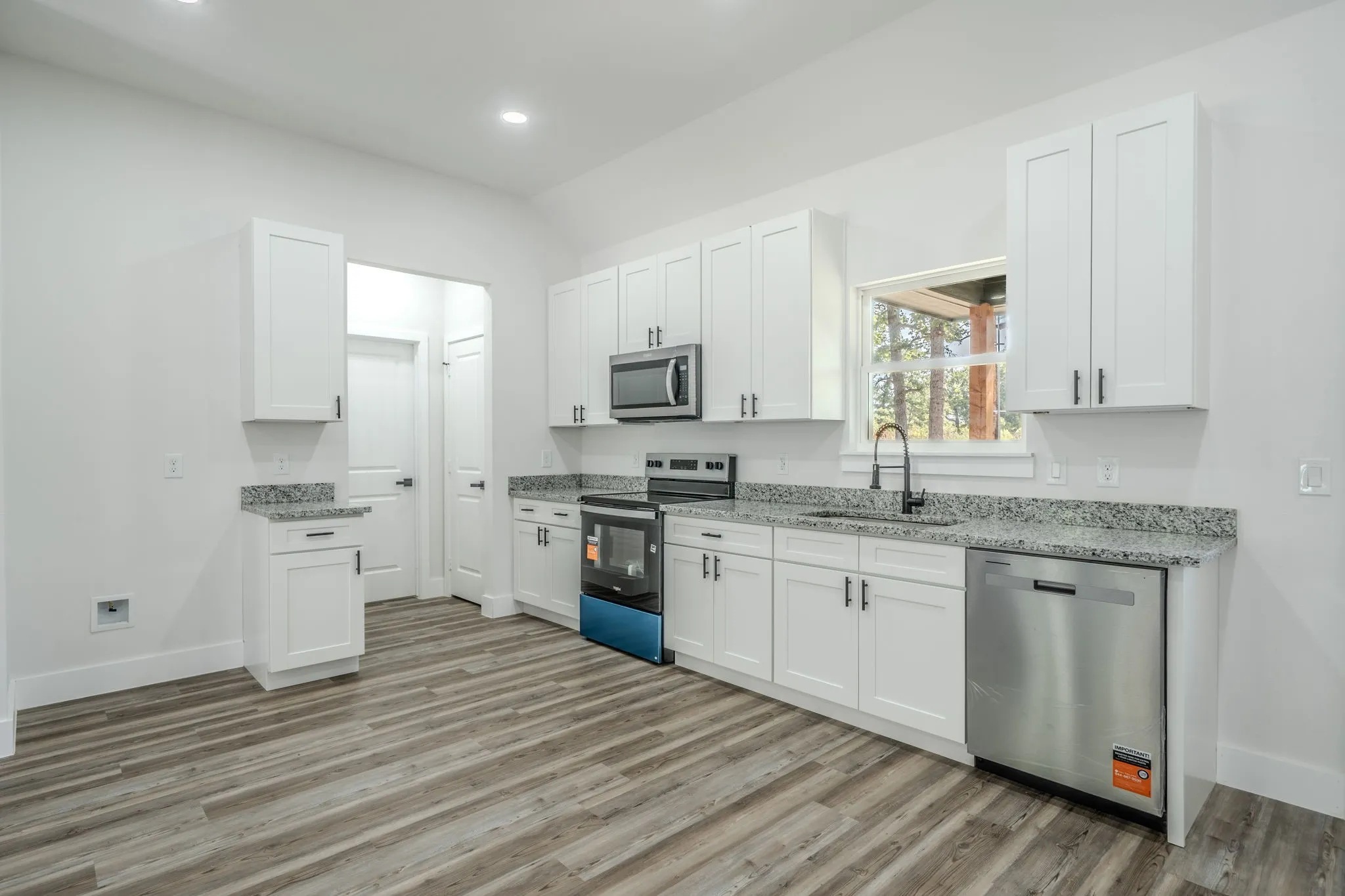 Single Family Residence For Sale in Henderson County , 4860 LA PRADA, Malakoff, Texas 75148, 3 Bedroom, 2 Bathroom, Garage spaces, 1,290 Sqft, built in 2026, mls#21350315, Real Estate Agent in Malakoff, Homes For Sale in Henderson county, Homes For Sale in Malakoff, Realtor in Malakoff Texas, Real Estate Brokerage Independent Realty Texas, Luminita Cordes Realtor