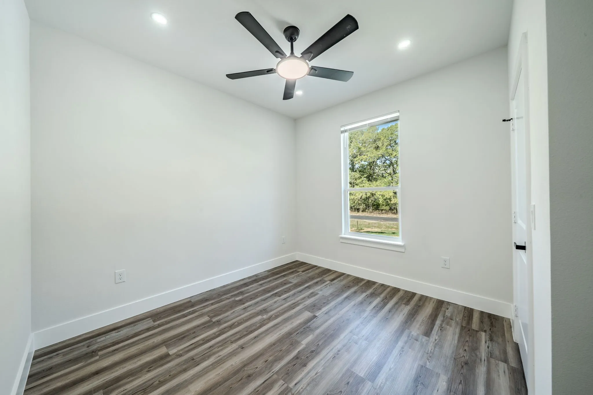 Single Family Residence For Sale in Henderson County , 4860 LA PRADA, Malakoff, Texas 75148, 3 Bedroom, 2 Bathroom, Garage spaces, 1,290 Sqft, built in 2026, mls#21350315, Real Estate Agent in Malakoff, Homes For Sale in Henderson county, Homes For Sale in Malakoff, Realtor in Malakoff Texas, Real Estate Brokerage Independent Realty Texas, Luminita Cordes Realtor